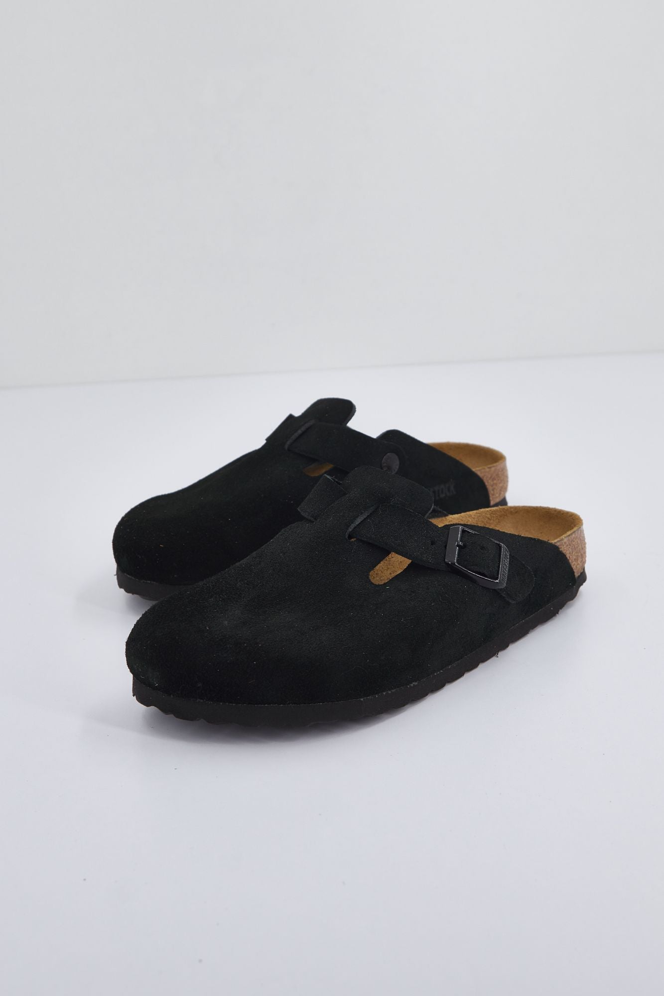 BIRKENSTOCK BOSTON VL SFB en color NEGRO (3)