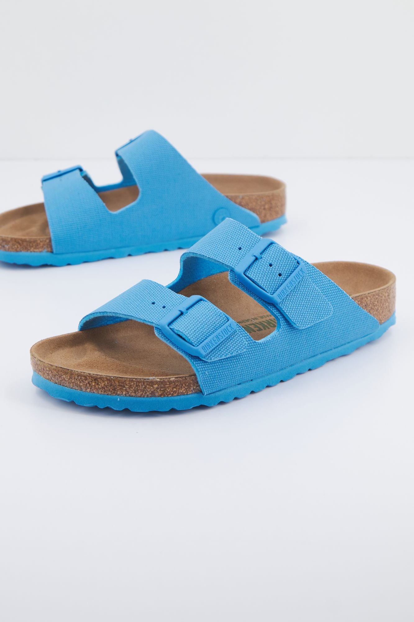 BIRKENSTOCK ARIZONA TEX CANVAS en color AZUL (2)