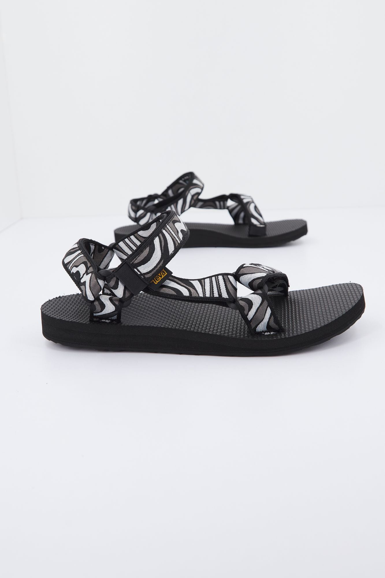 TEVA W ORIG.UNIVERSAL en color NEGRO (2)