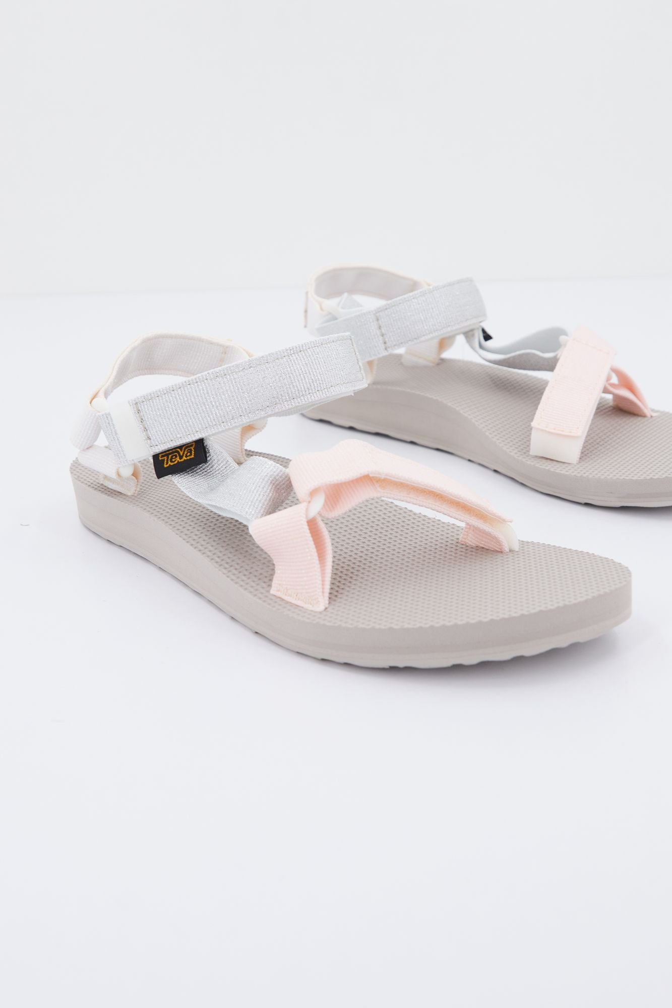 TEVA W ORIGINAL UNIVERS en color GRIS (1)