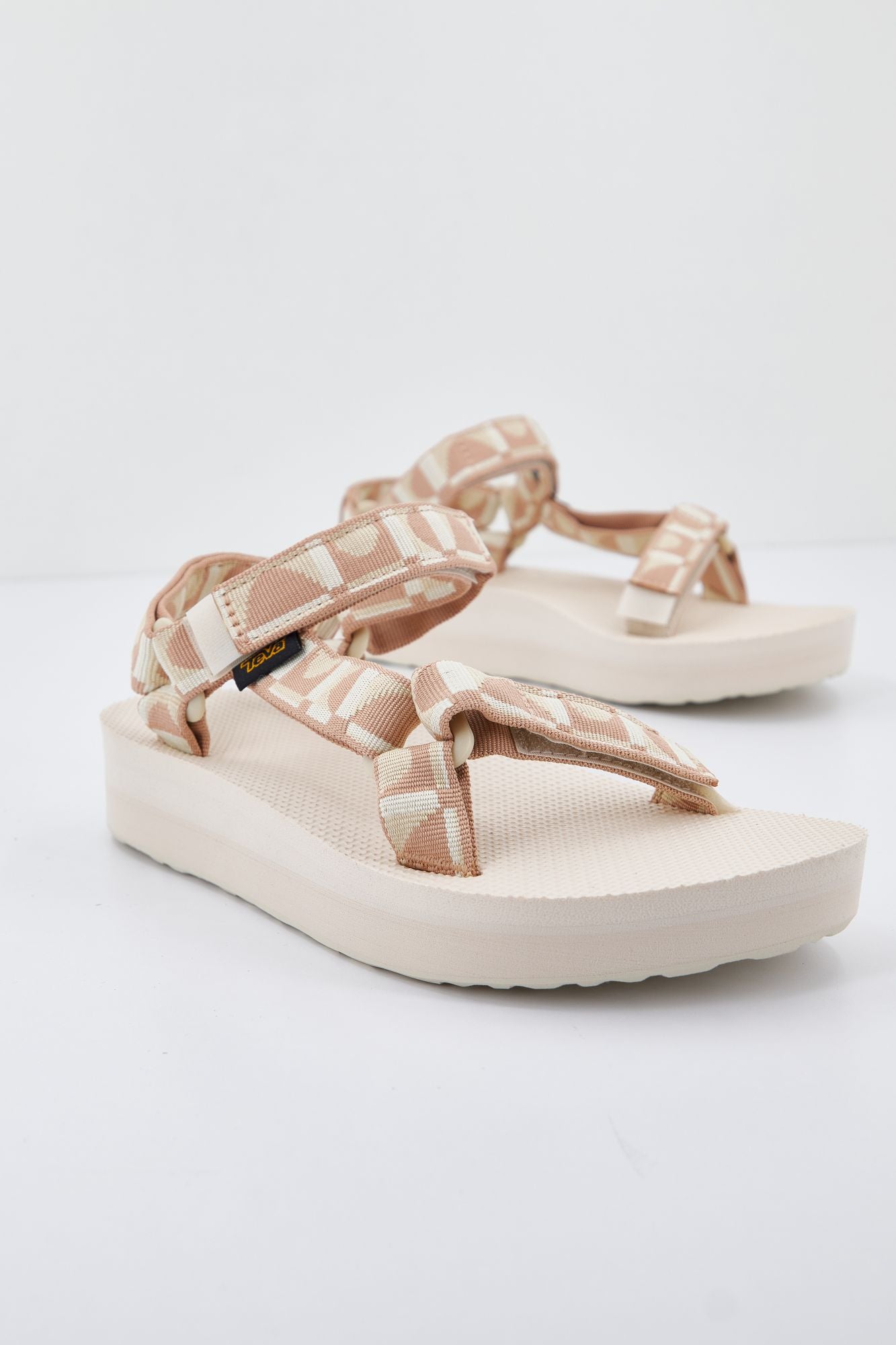 TEVA W MIDFORM UNIVERSAL en color BEIS (1)