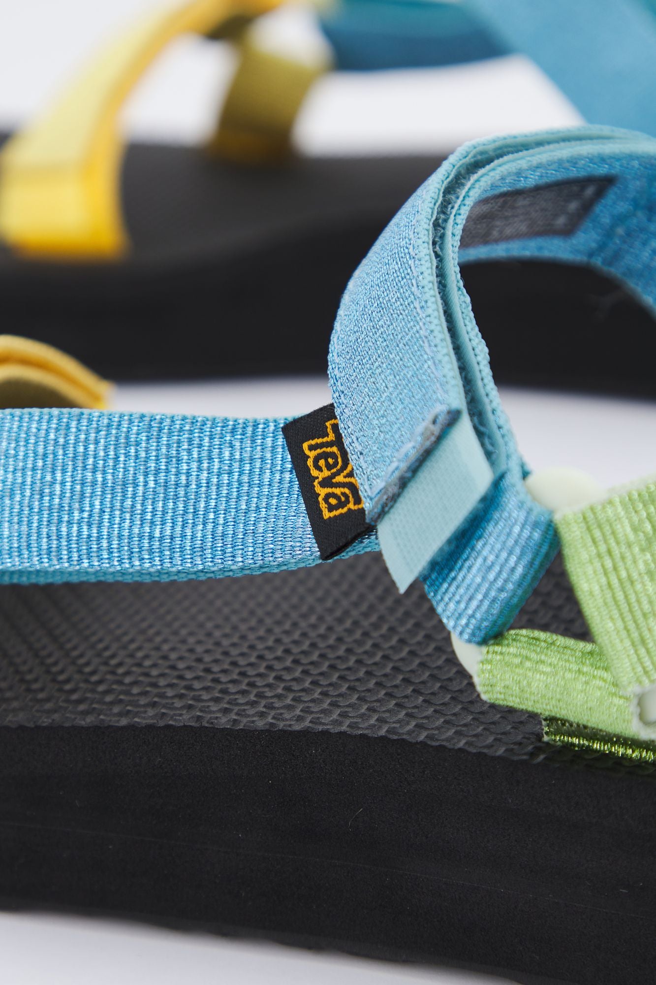 TEVA W MIDFORM UNIVER en color AZUL (4)