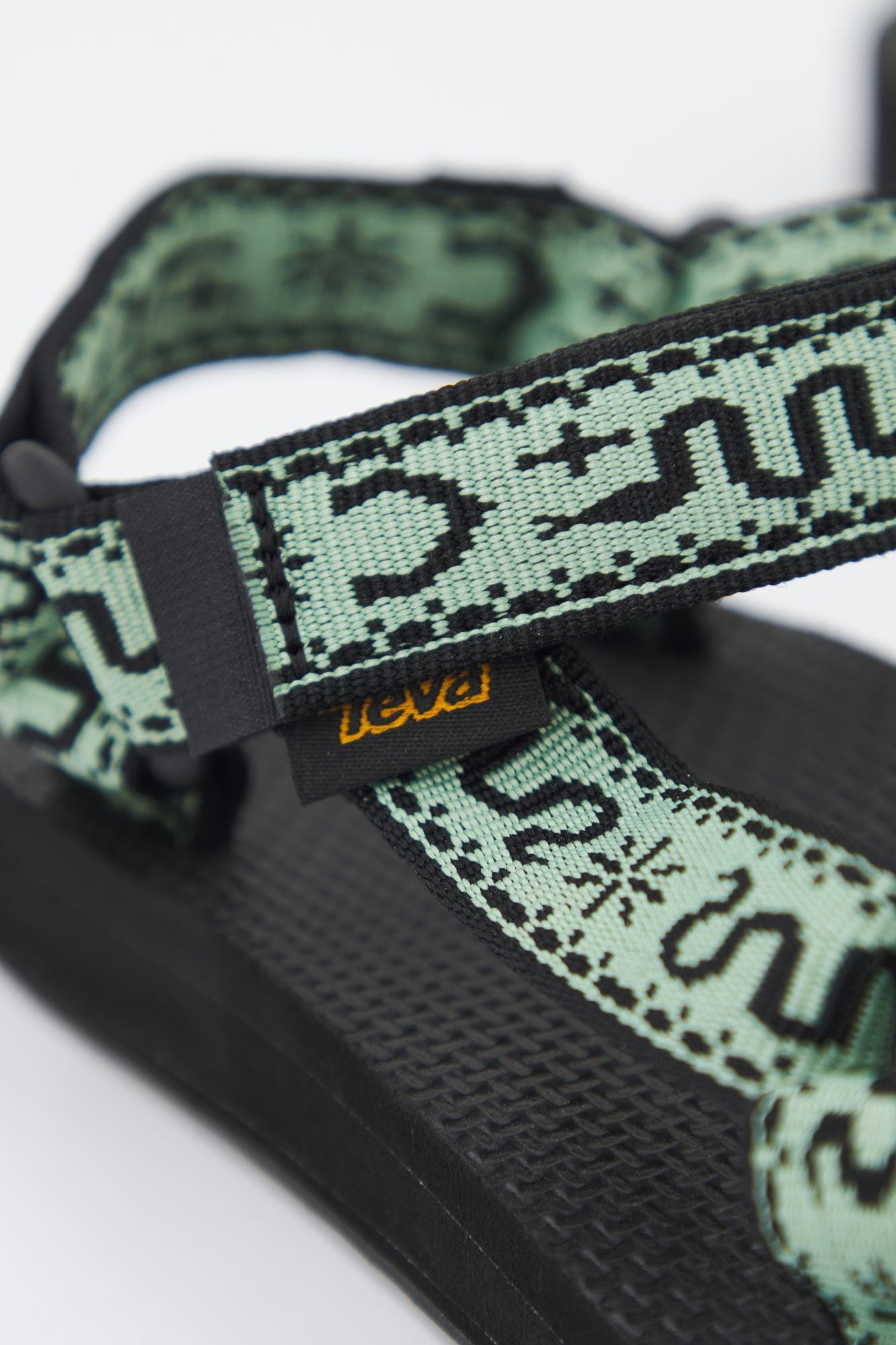 TEVA W ORIGINAL UNIVERSAL en color VERDE (2)