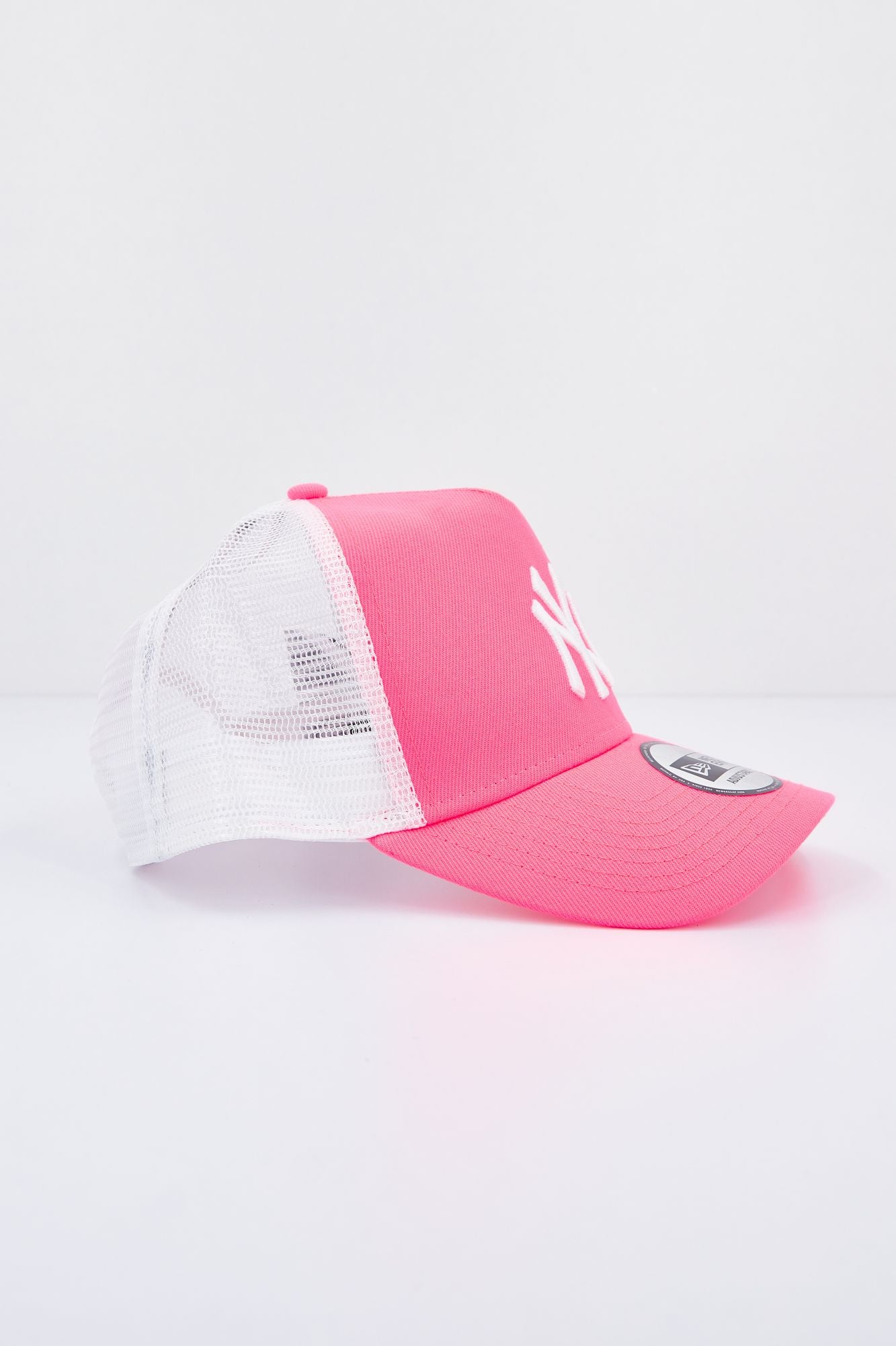 NEW ERA TONAL MESH TRUCKER NEYYAN en color ROSA (2)