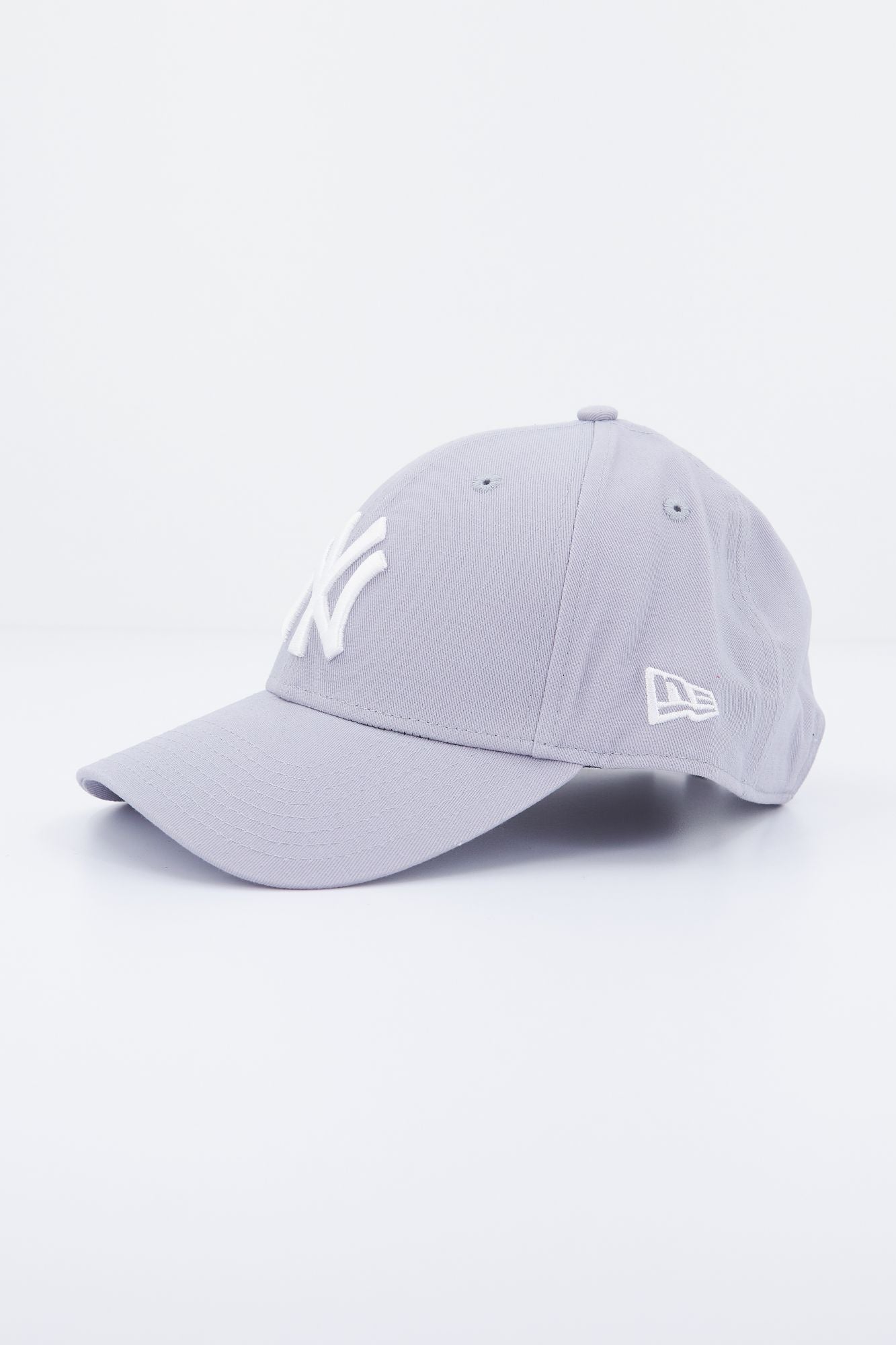 NEW ERA LEAG BASIC NEYYAN en color GRIS (1)