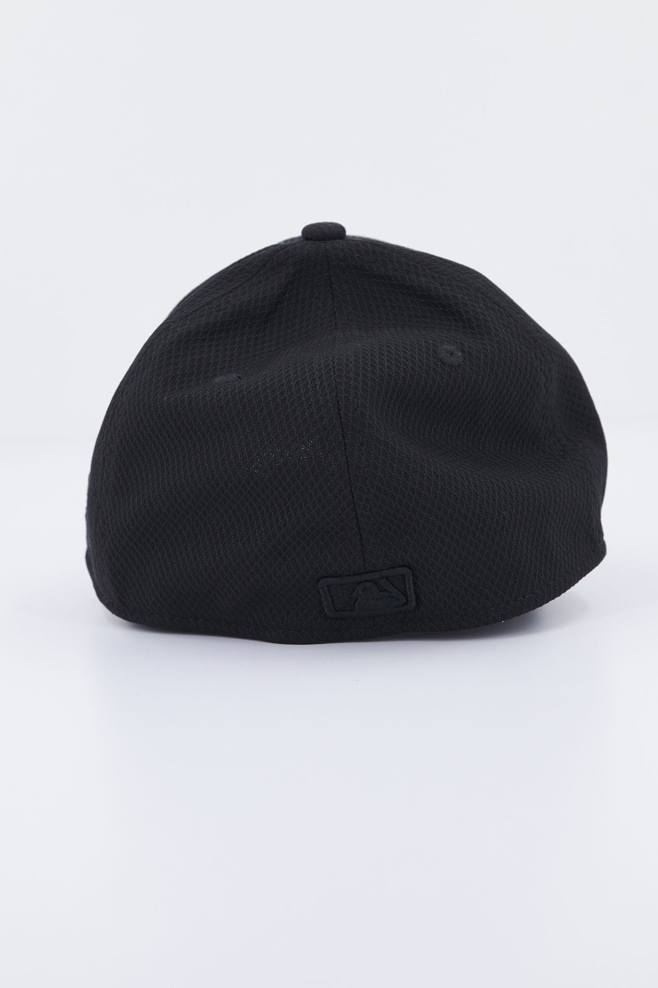 NEW ERA DIAMOND ERA 3930 NEYYAN en color NEGRO (3)