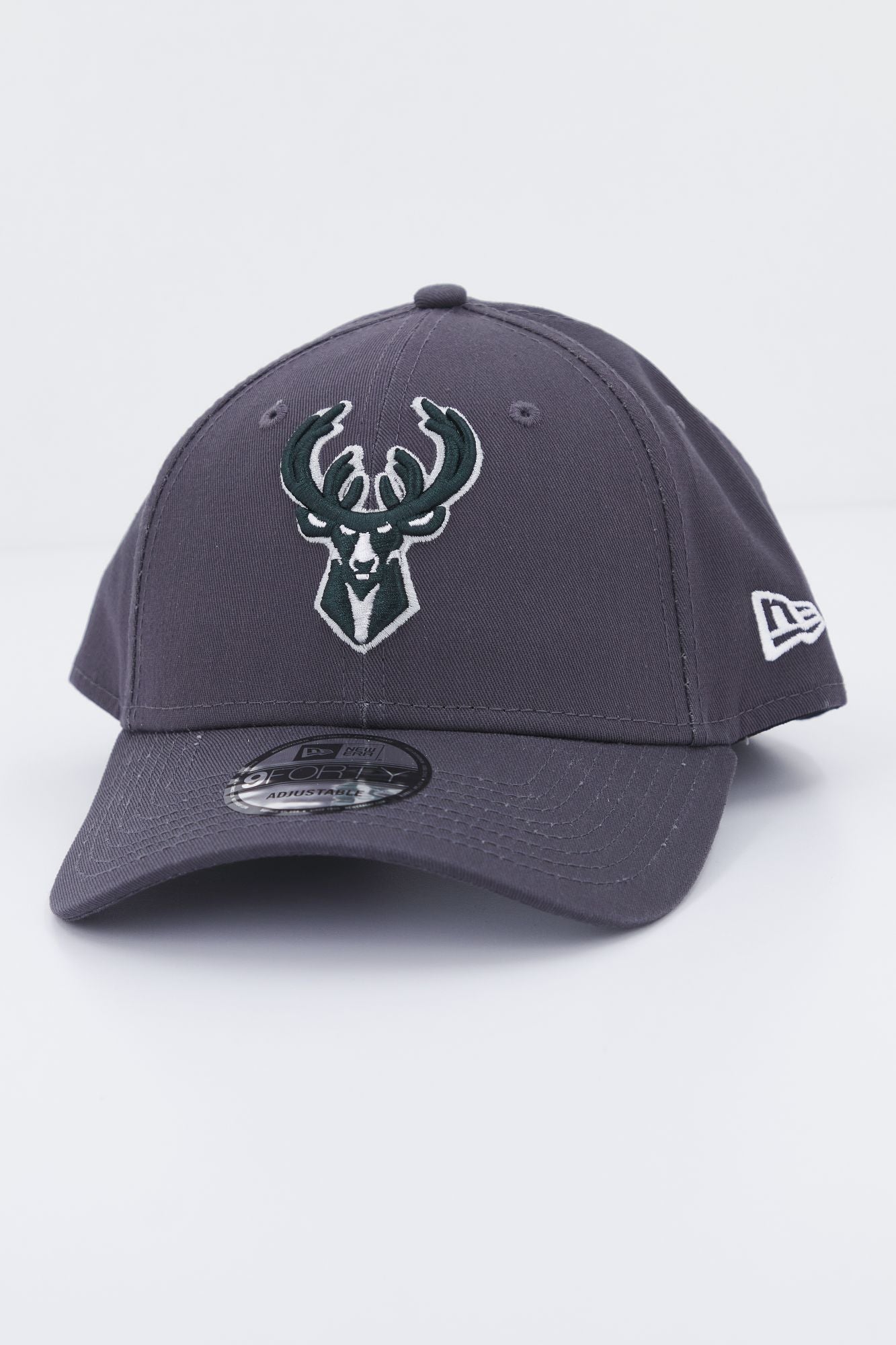NEW ERA MILWAUKEE BUCKS en color GRIS (1)