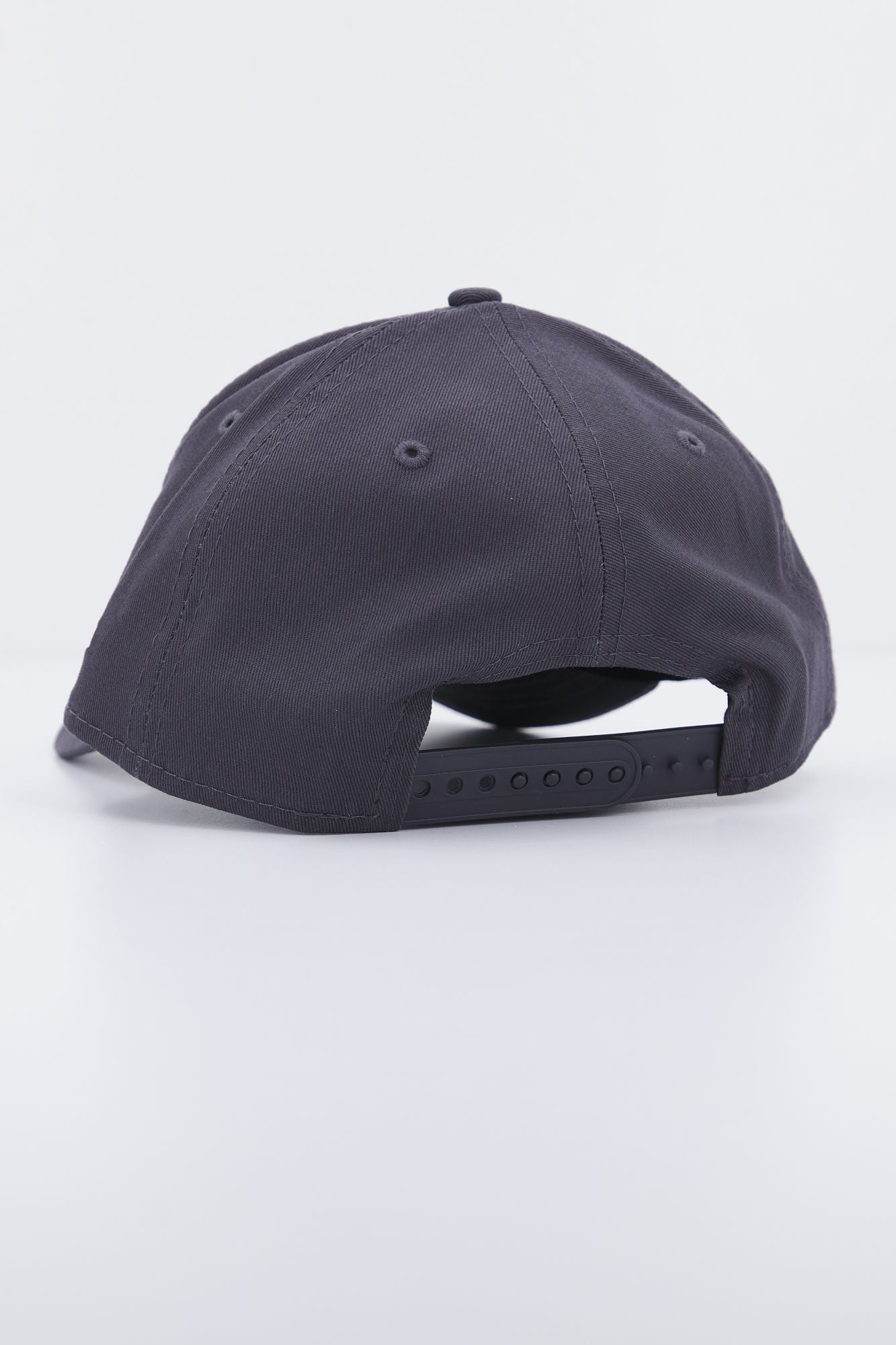 NEW ERA MILWAUKEE BUCKS en color GRIS (3)