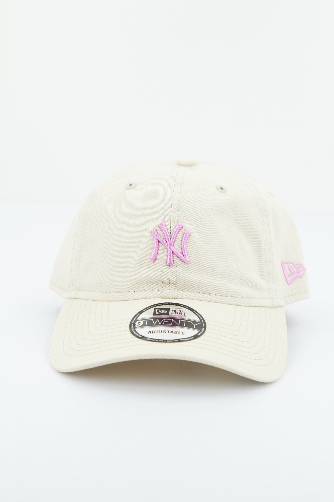 NEW ERA MINI LOGO 9TWENTY NEYYAN en color BLANCO (1)