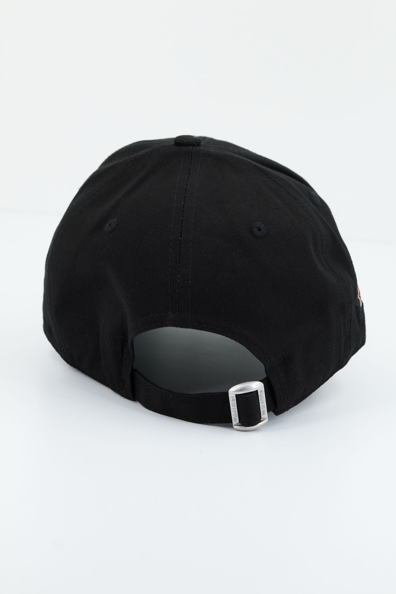 NEW ERA TEAM SIDE PATCH 9FORTY C en color NEGRO (3)