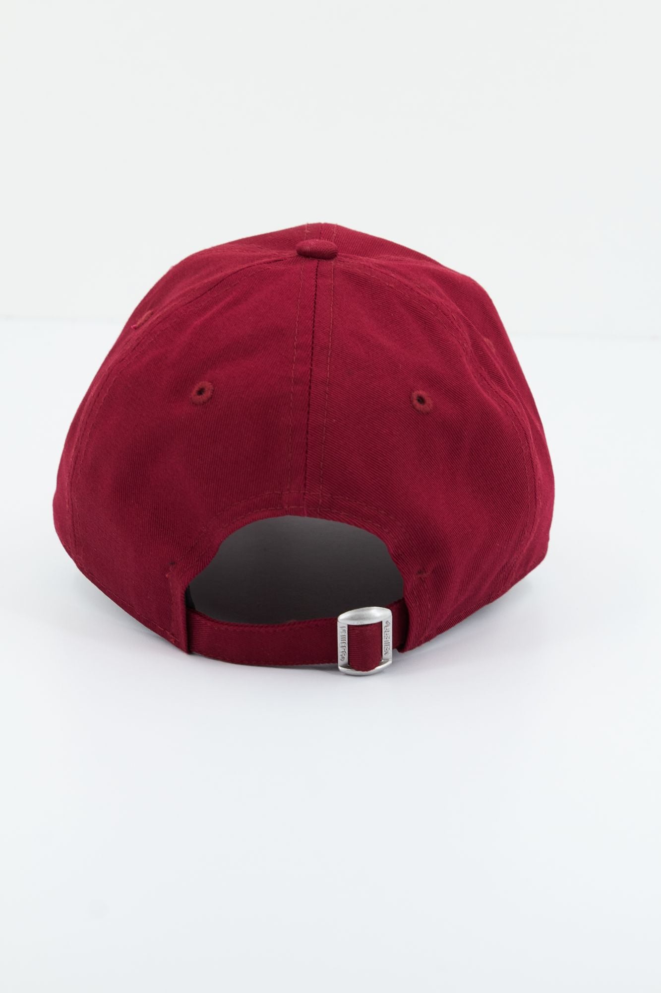 NEW ERA LEAGUE ESS 9TWENTY NEYYA en color BURDEOS (3)