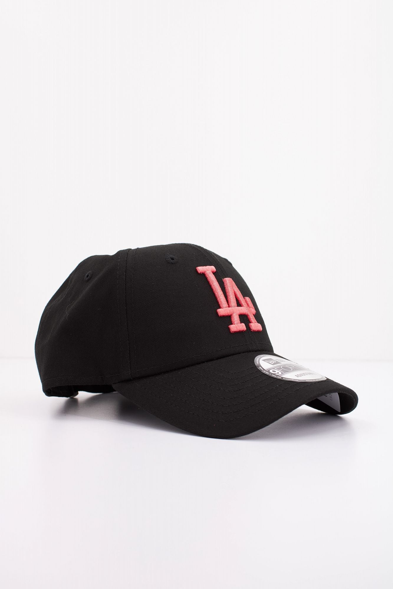 NEW ERA LEAGUE ESSENTIAL 9FORTY en color NEGRO (2)