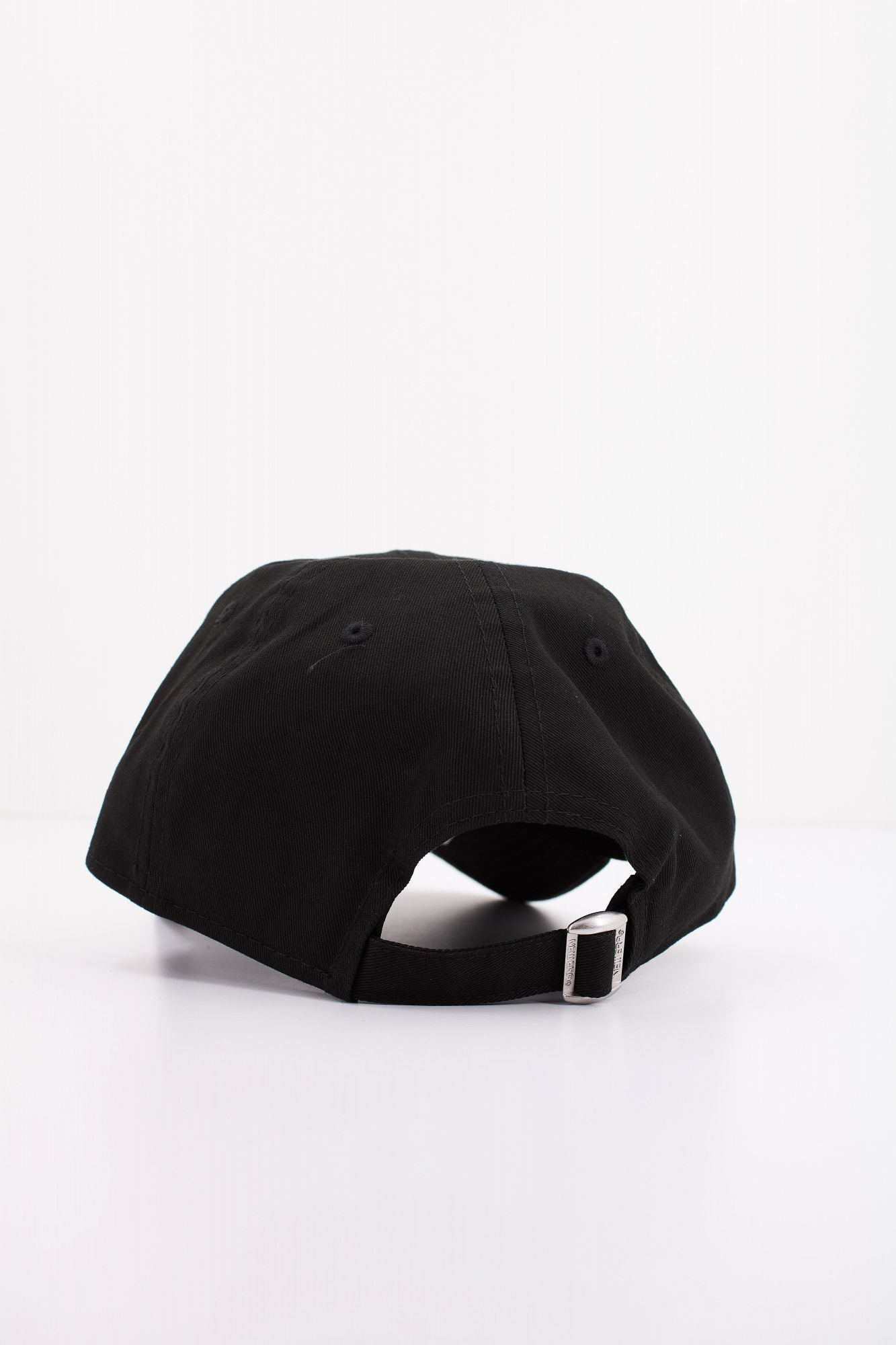 NEW ERA LEAGUE ESSENTIAL 9FORTY en color NEGRO (3)