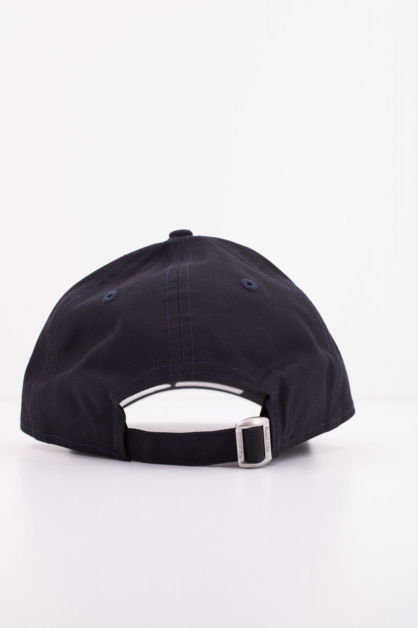 NEW ERA LEAGUE ESSENTIAL 9FORTY en color AZUL (3)