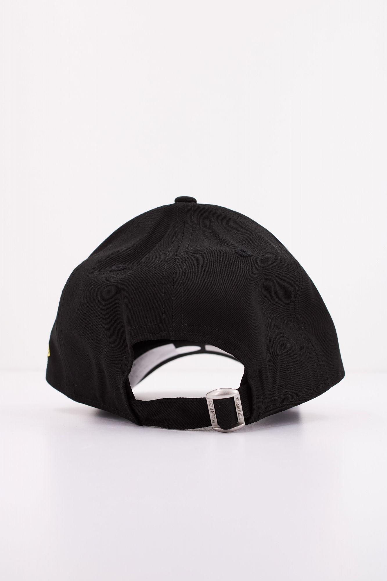 NEW ERA TEAM OUTLINE 9FORTY en color NEGRO (3)