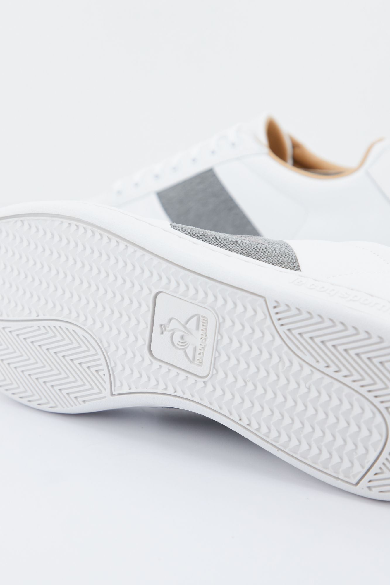 LE COQ SPORTIF COURTCLASSIC en color BLANCO (4)