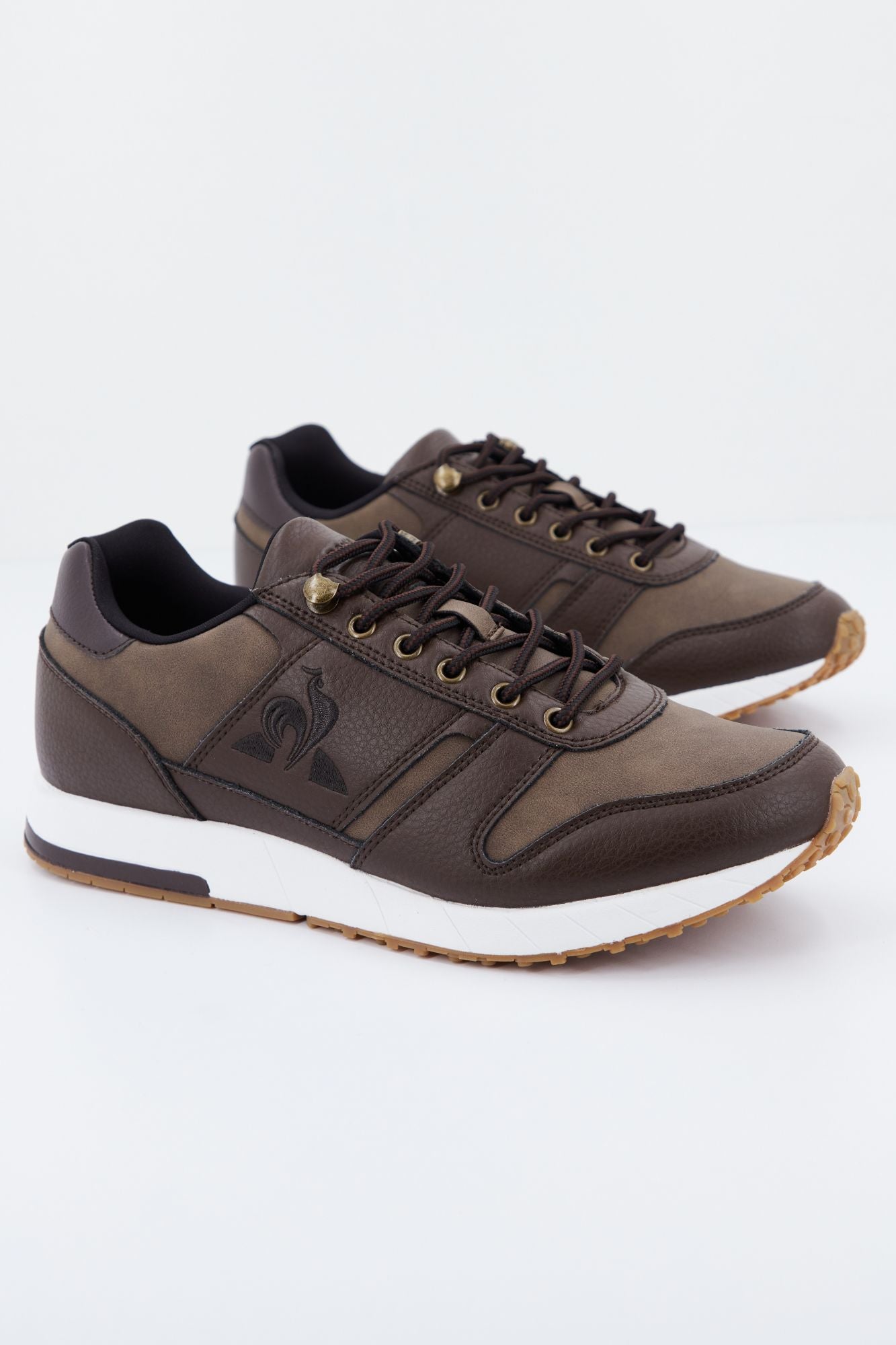 LE COQ SPORTIF JAZY CLASSIC AUTOMNE en color MARRON (1)