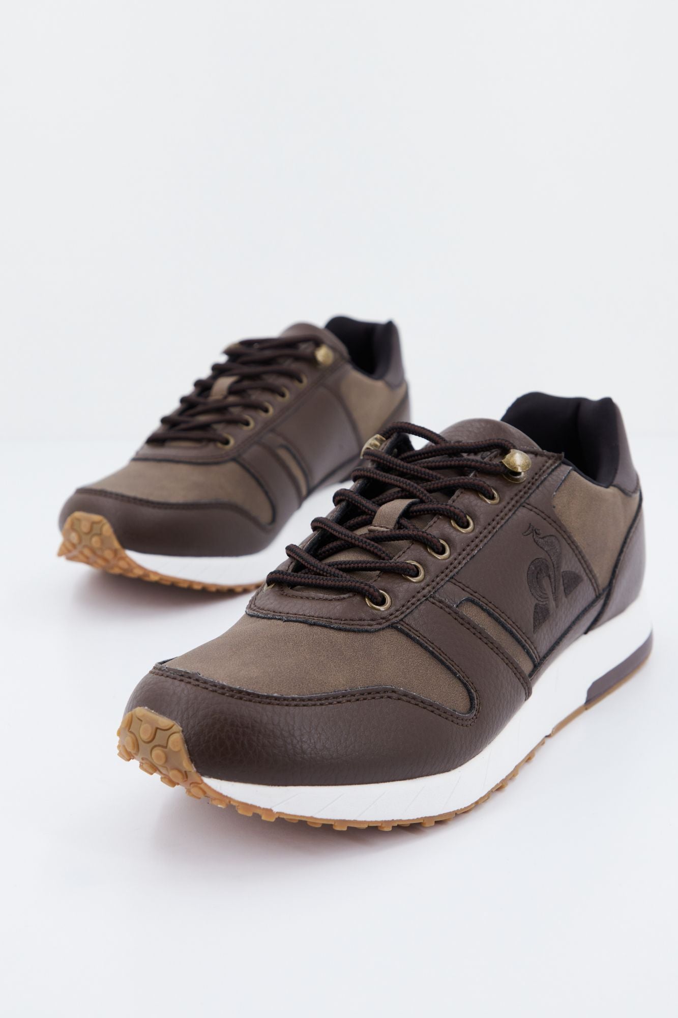 LE COQ SPORTIF JAZY CLASSIC AUTOMNE en color MARRON (2)