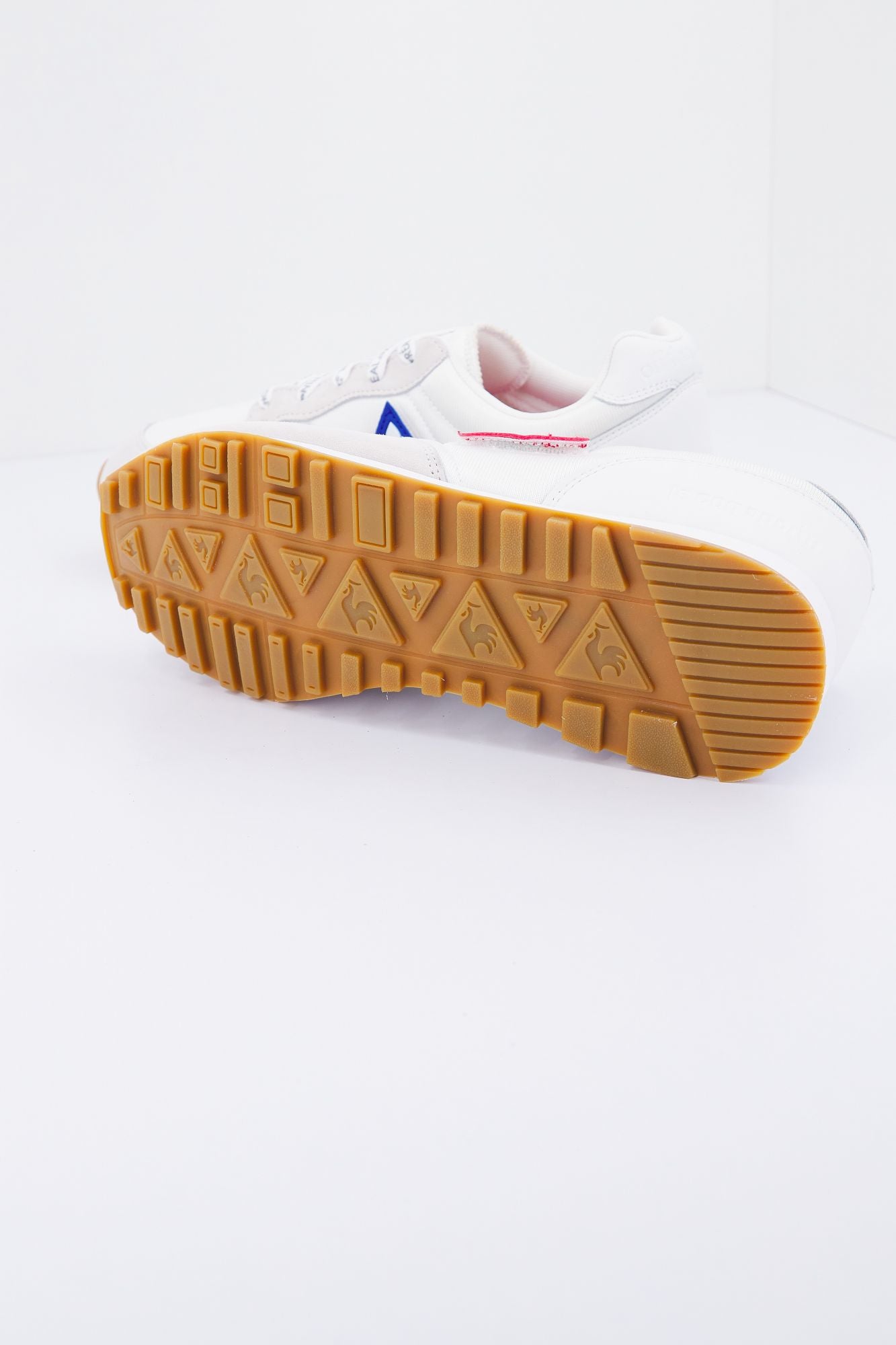 LE COQ SPORTIF OMEGA x OTH MIF en color BLANCO (4)