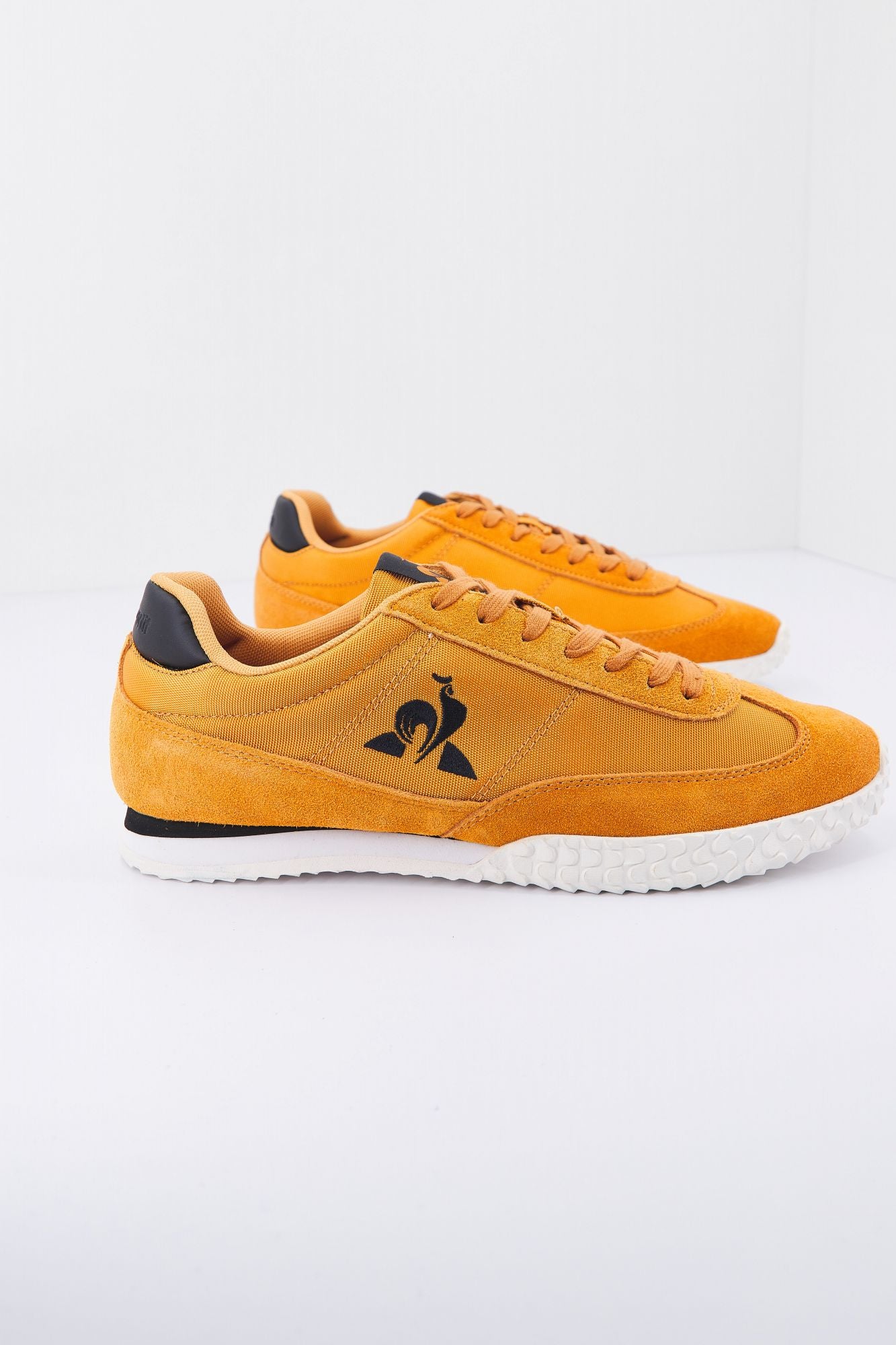 LE COQ SPORTIF VELOCE INCA en color MARRON CLARO (2)
