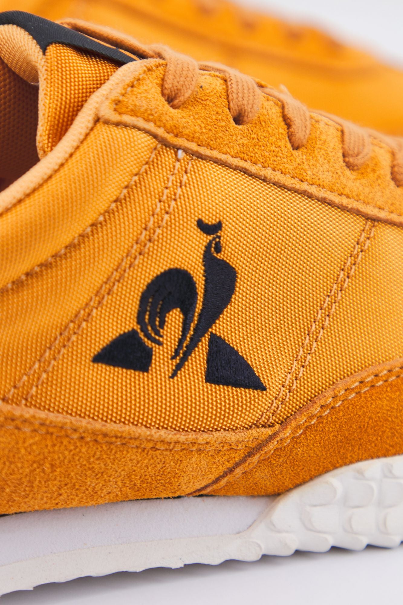 LE COQ SPORTIF VELOCE INCA en color MARRON CLARO (4)