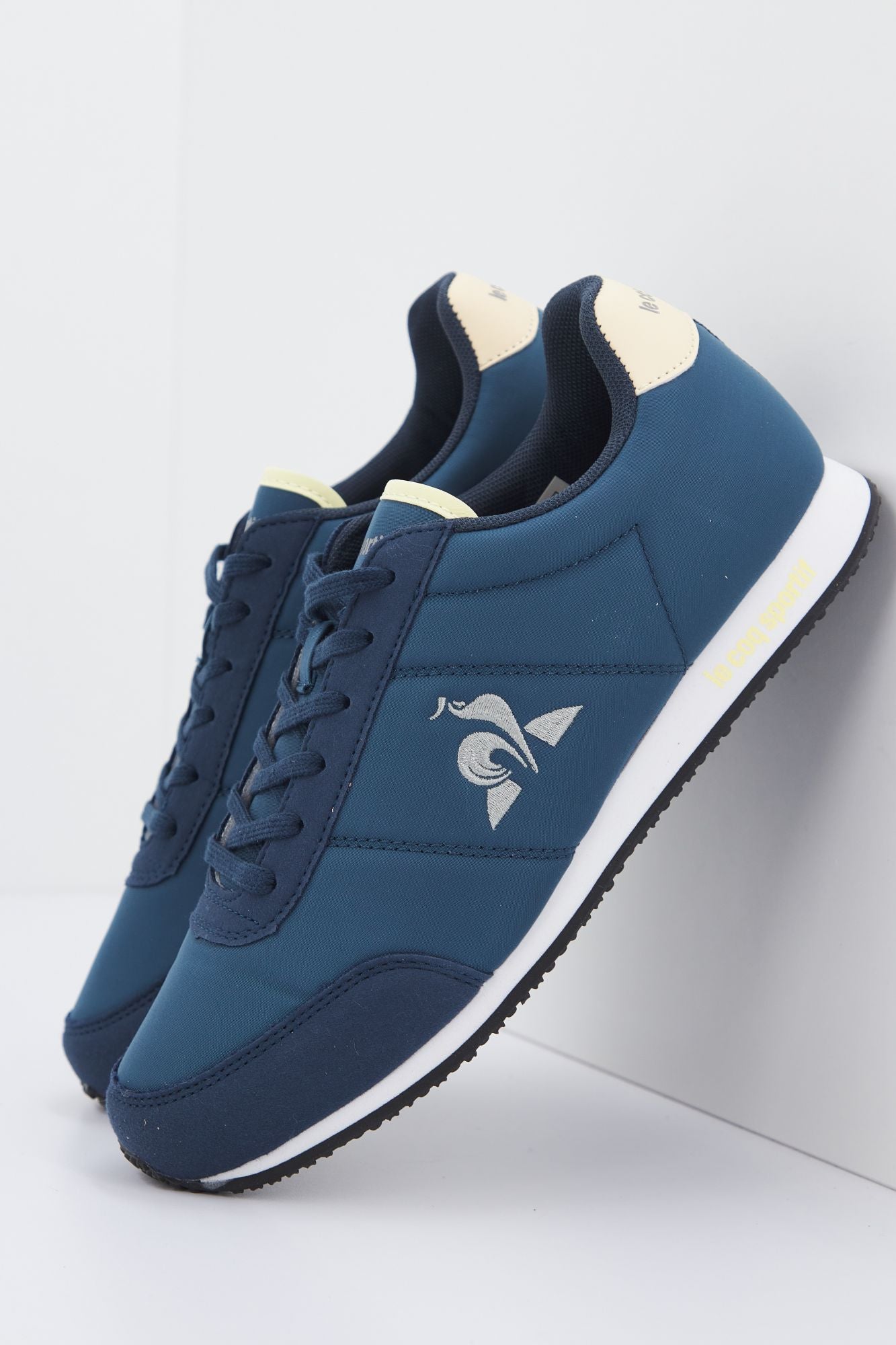 LE COQ SPORTIF RACERONE W METALLIC en color AZUL (4)