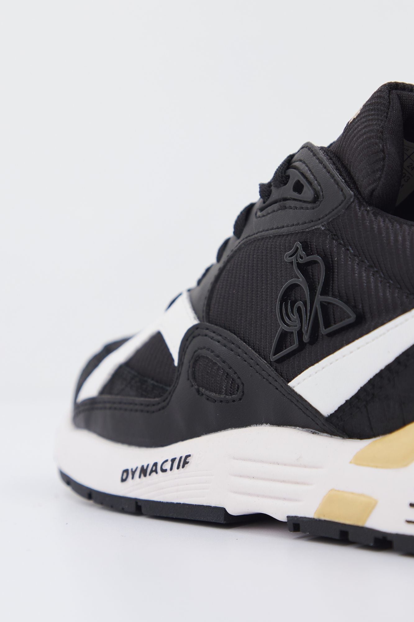 LE COQ SPORTIF LCS R850 W CHIMERE en color NEGRO (4)