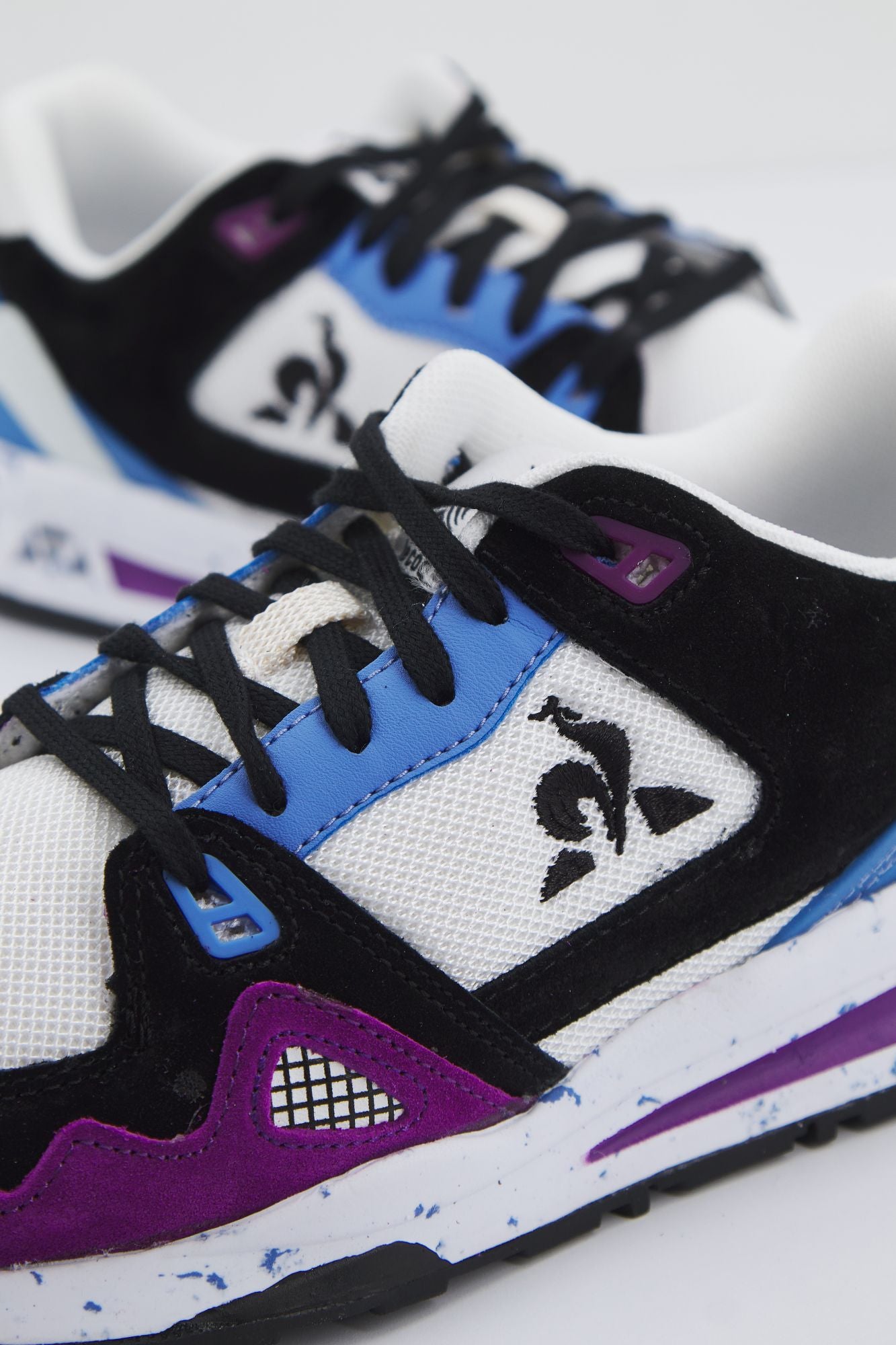 LE COQ SPORTIF LCS R1000 W NINETIES en color BLANCO (4)