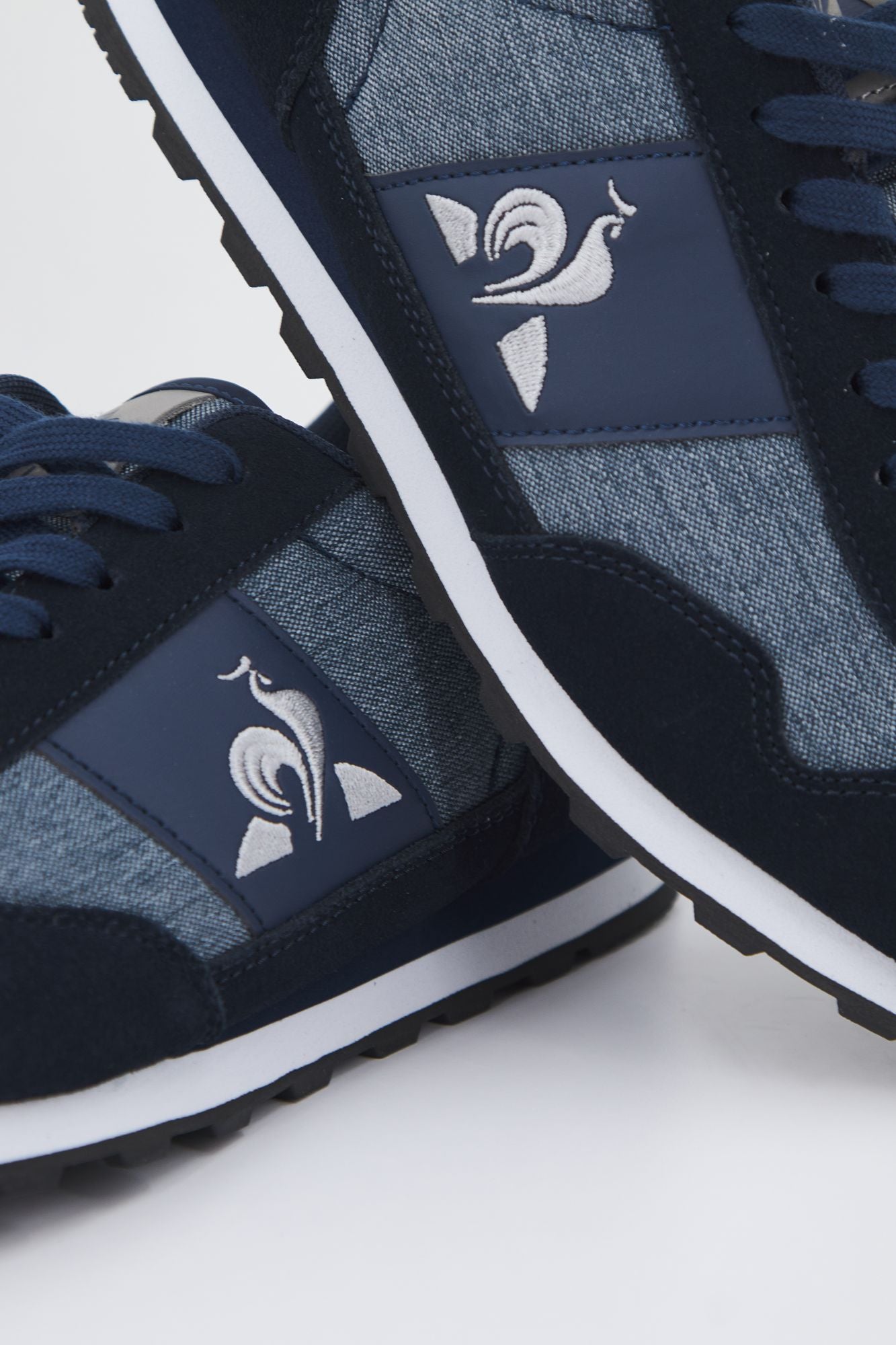 LE COQ SPORTIF ASTRA CLASSIC en color AZUL (4)