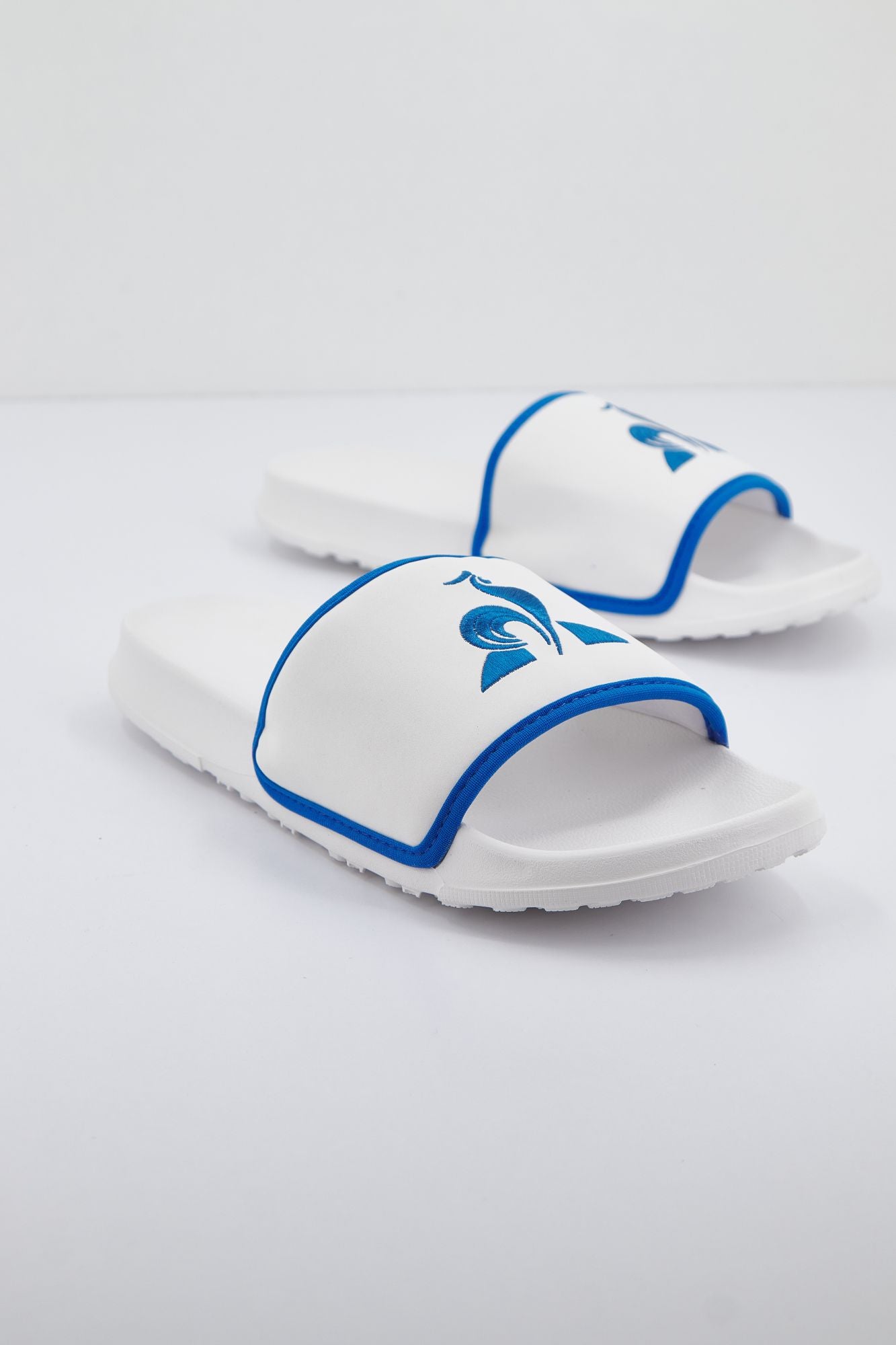 LE COQ SPORTIF SLIDE BINDING en color BLANCO (2)