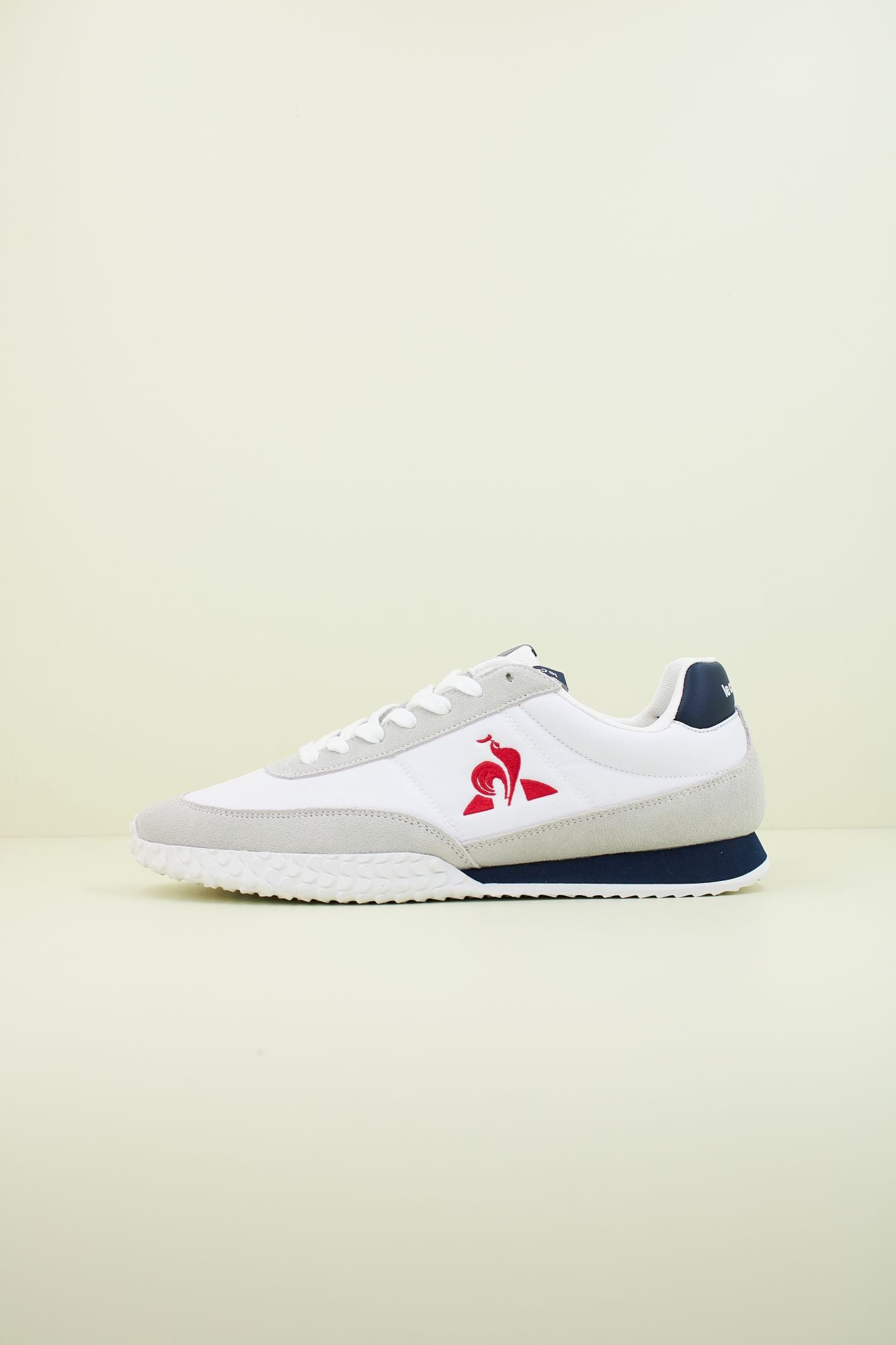 LE COQ SPORTIF VELOCE II TRICOLORE en color BLANCO (1)