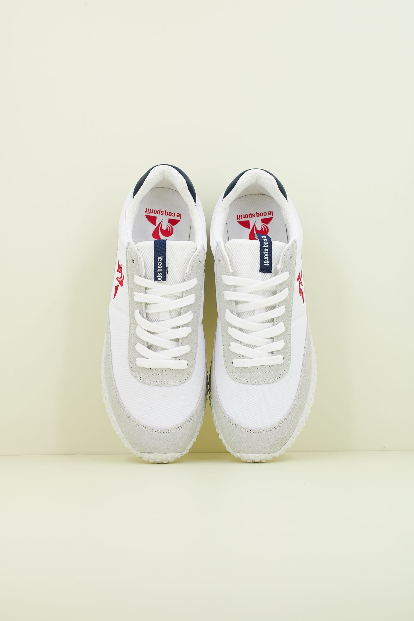 LE COQ SPORTIF VELOCE II TRICOLORE en color BLANCO (2)
