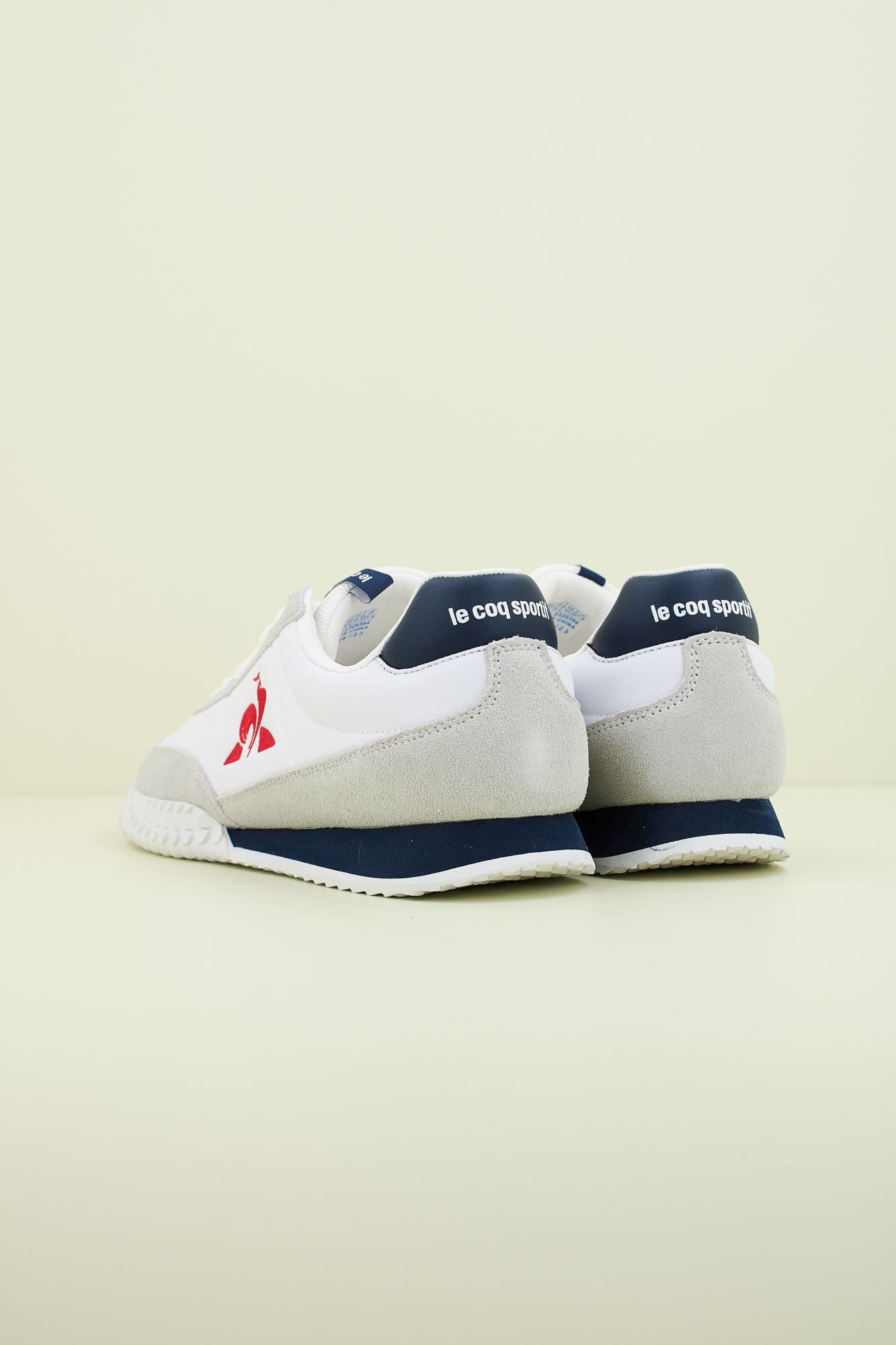 LE COQ SPORTIF VELOCE II TRICOLORE en color BLANCO (3)