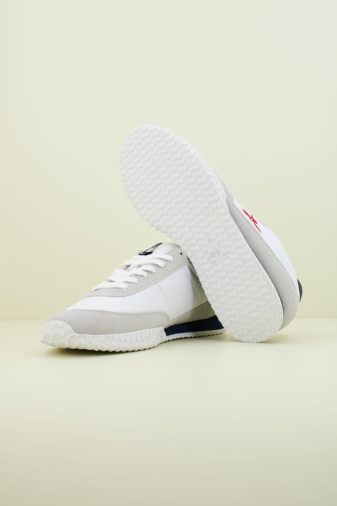 LE COQ SPORTIF VELOCE II TRICOLORE en color BLANCO (4)