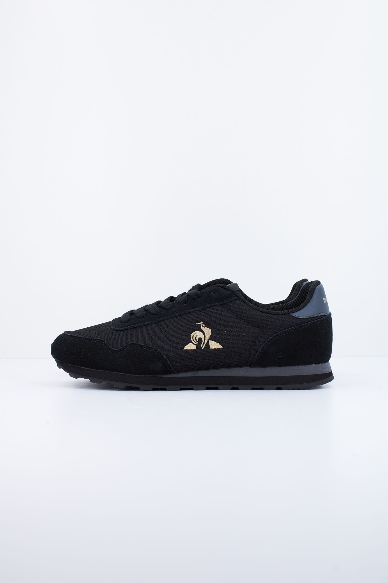 LE COQ SPORTIF ASTRA en color NEGRO (1)