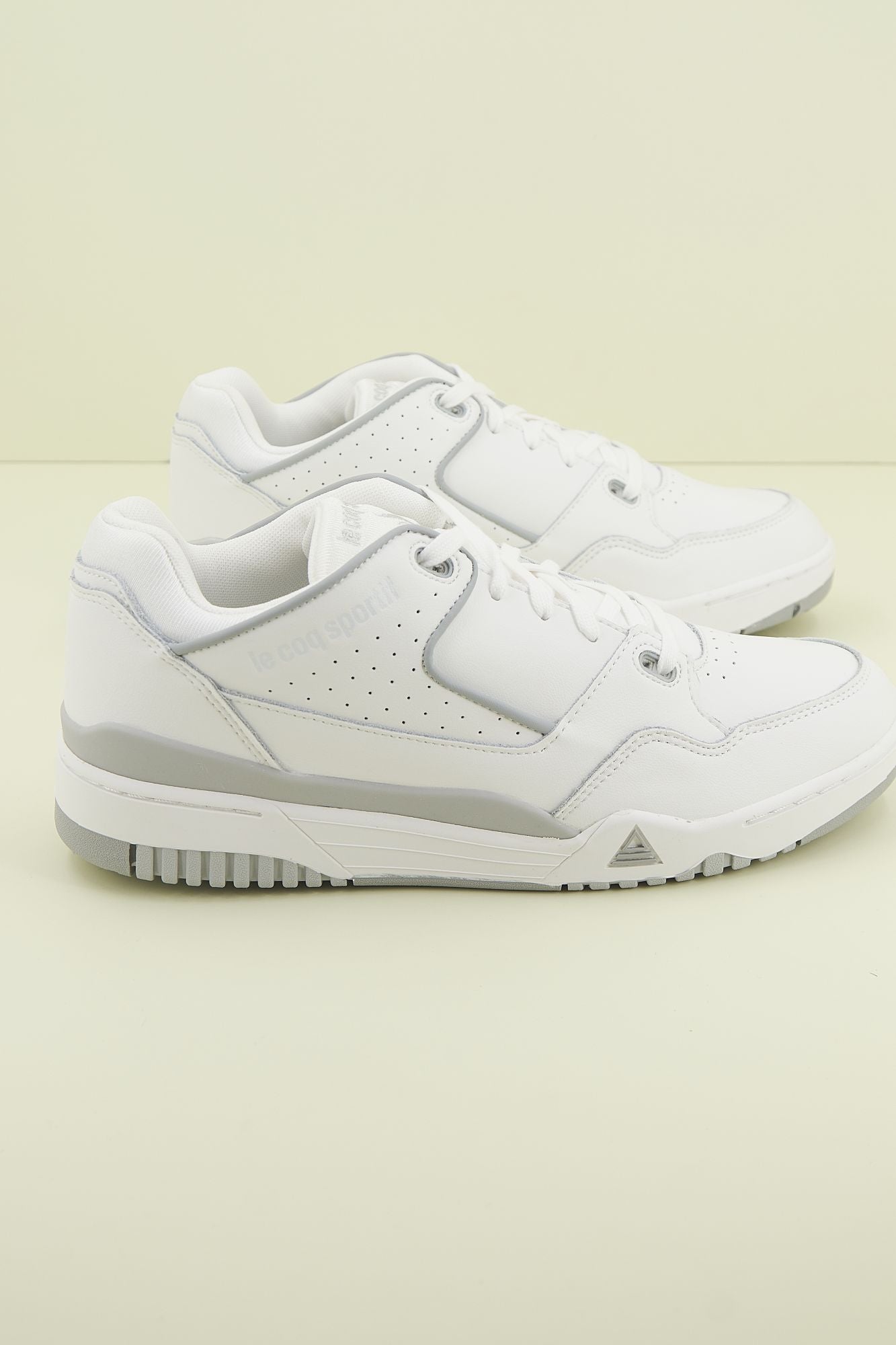 LE COQ SPORTIF LCS T1000 NINETIES en color BLANCO (2)