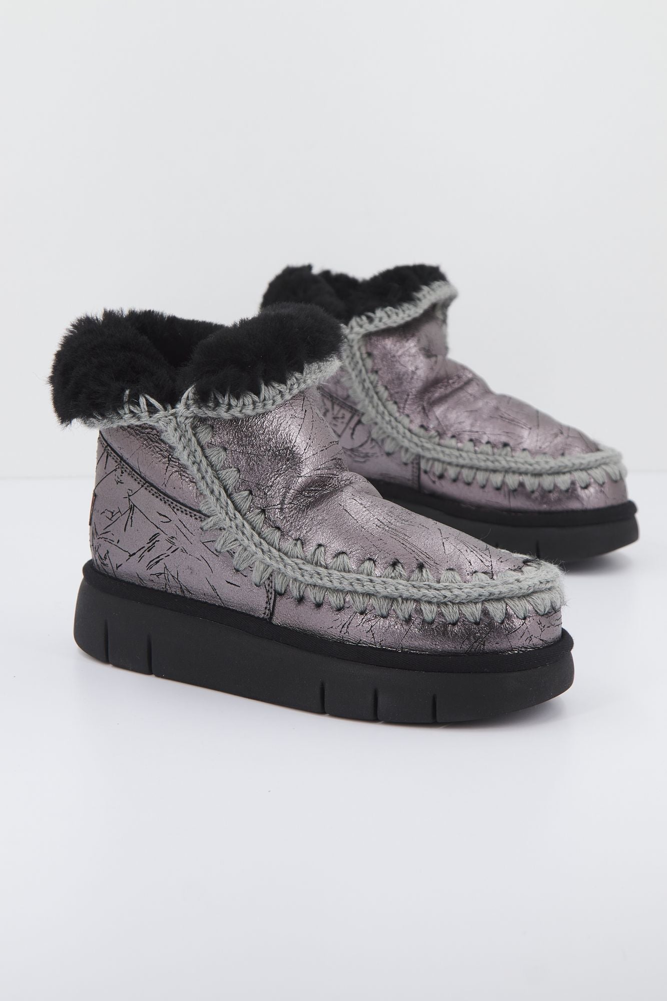 MOU ESKIMO 18 en color BRONCE (2)