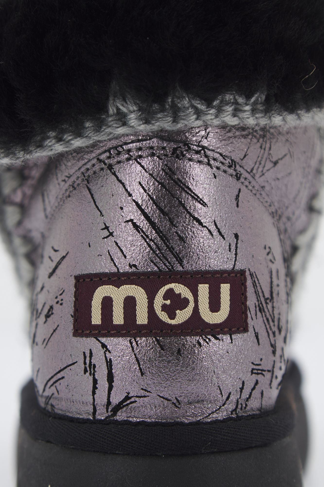 MOU ESKIMO 18 en color BRONCE (4)