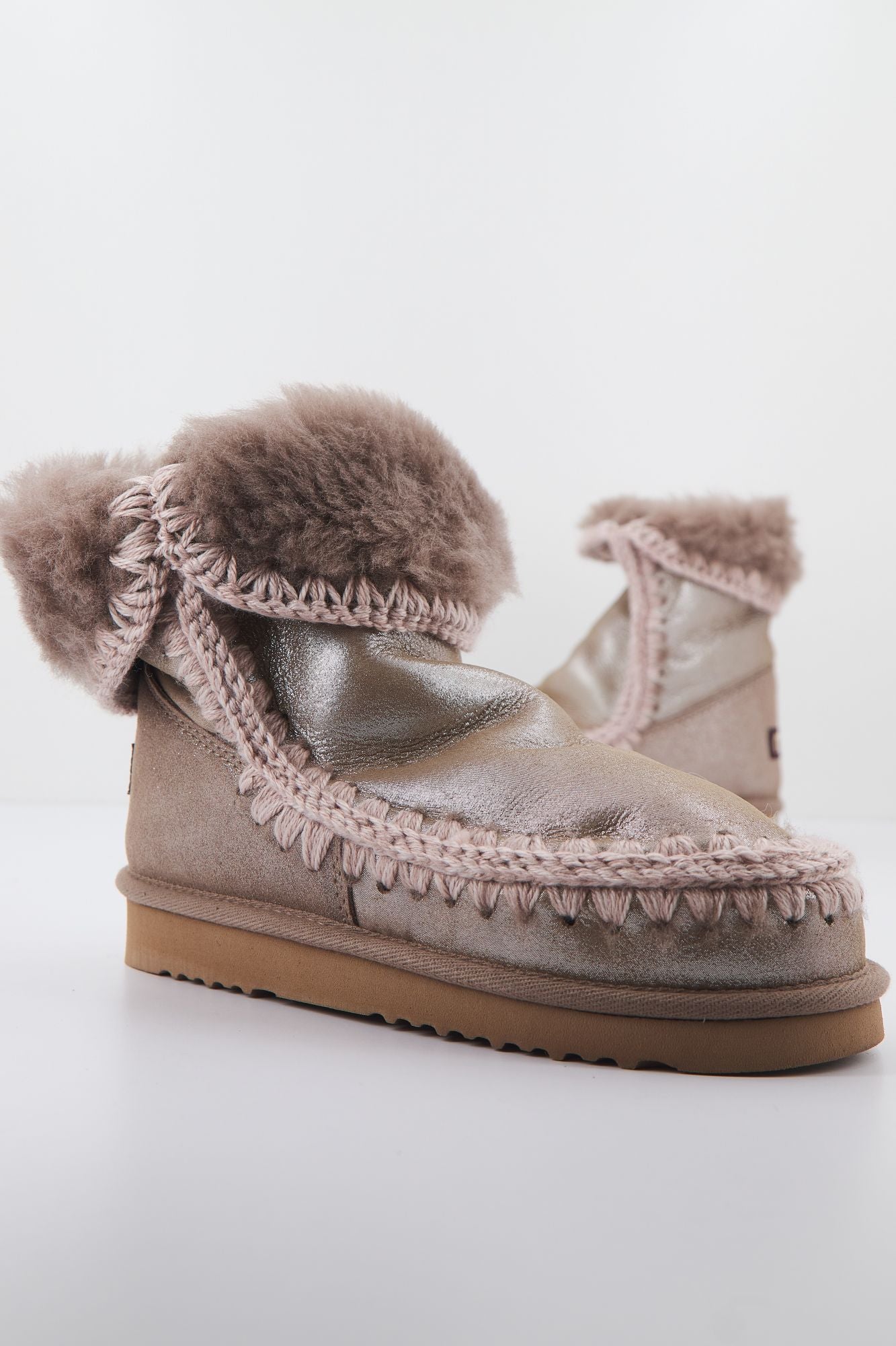 MOU ESKIMO BOOT en color ORO (1)