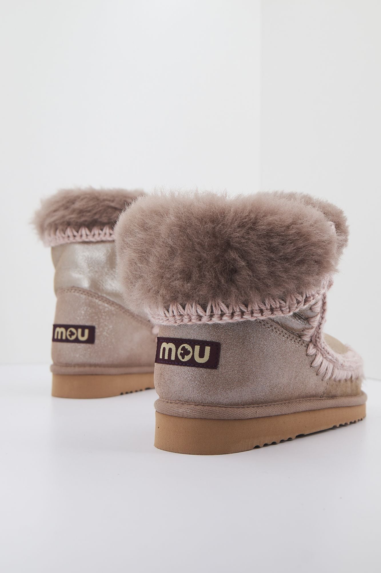 MOU ESKIMO BOOT en color ORO (3)