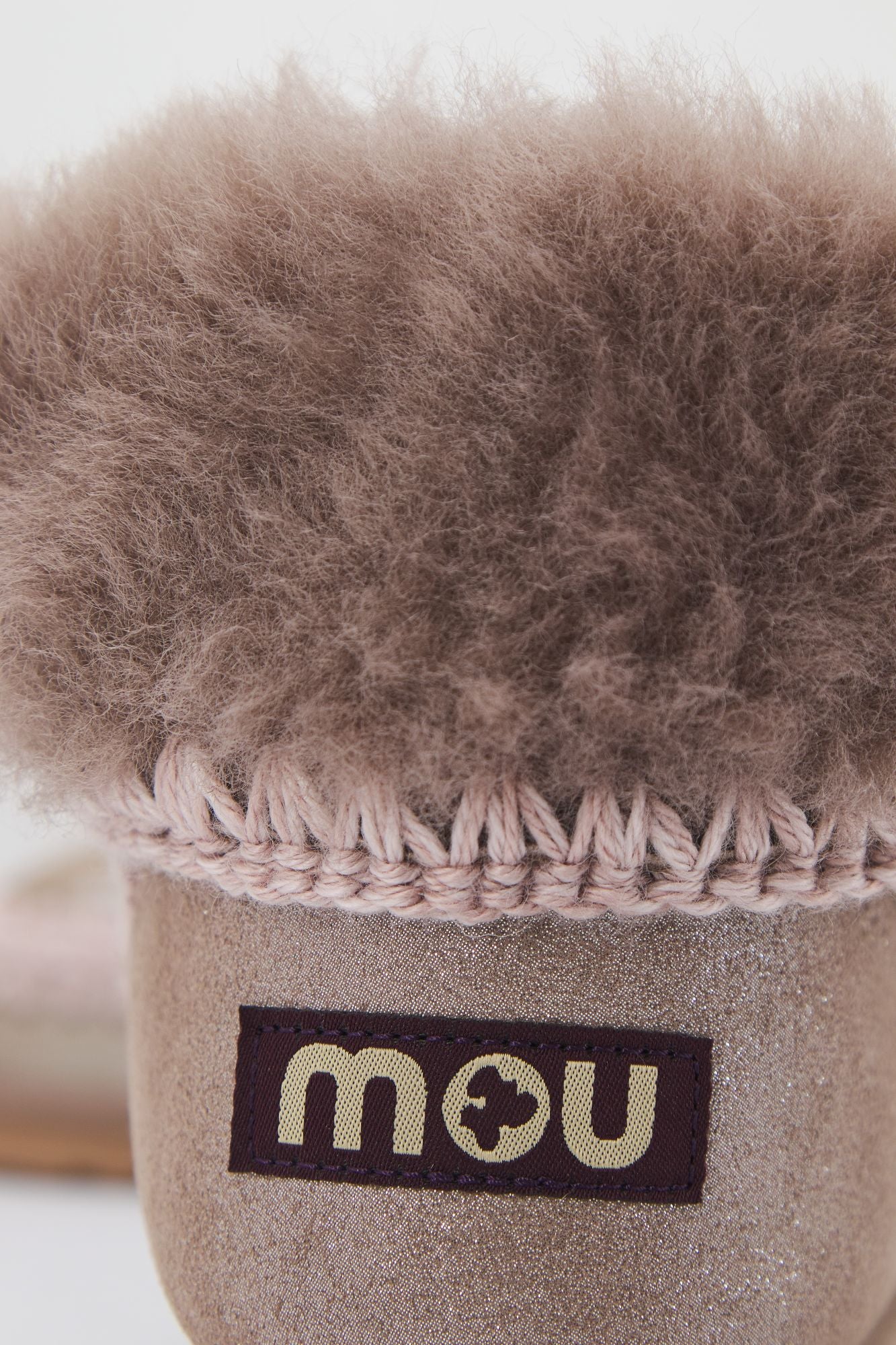 MOU ESKIMO BOOT en color ORO (4)