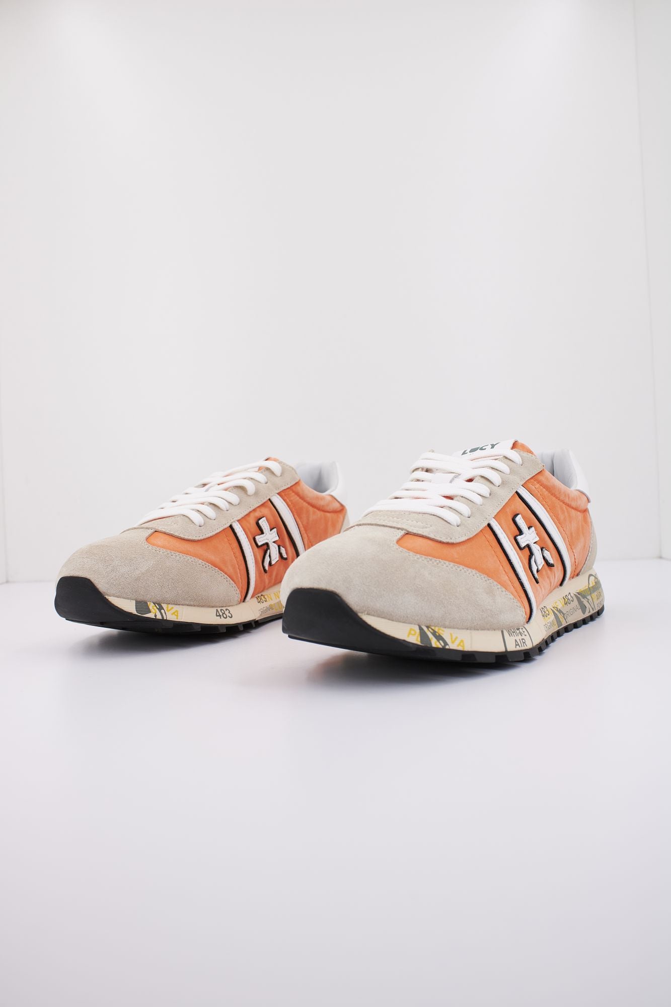 PREMIATA LUCY en color NARANJA (2)