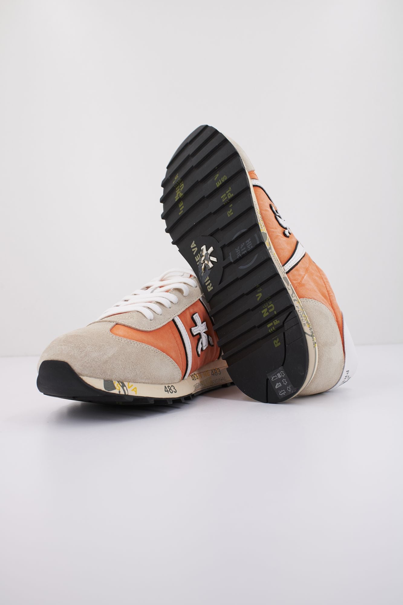 PREMIATA LUCY en color NARANJA (4)