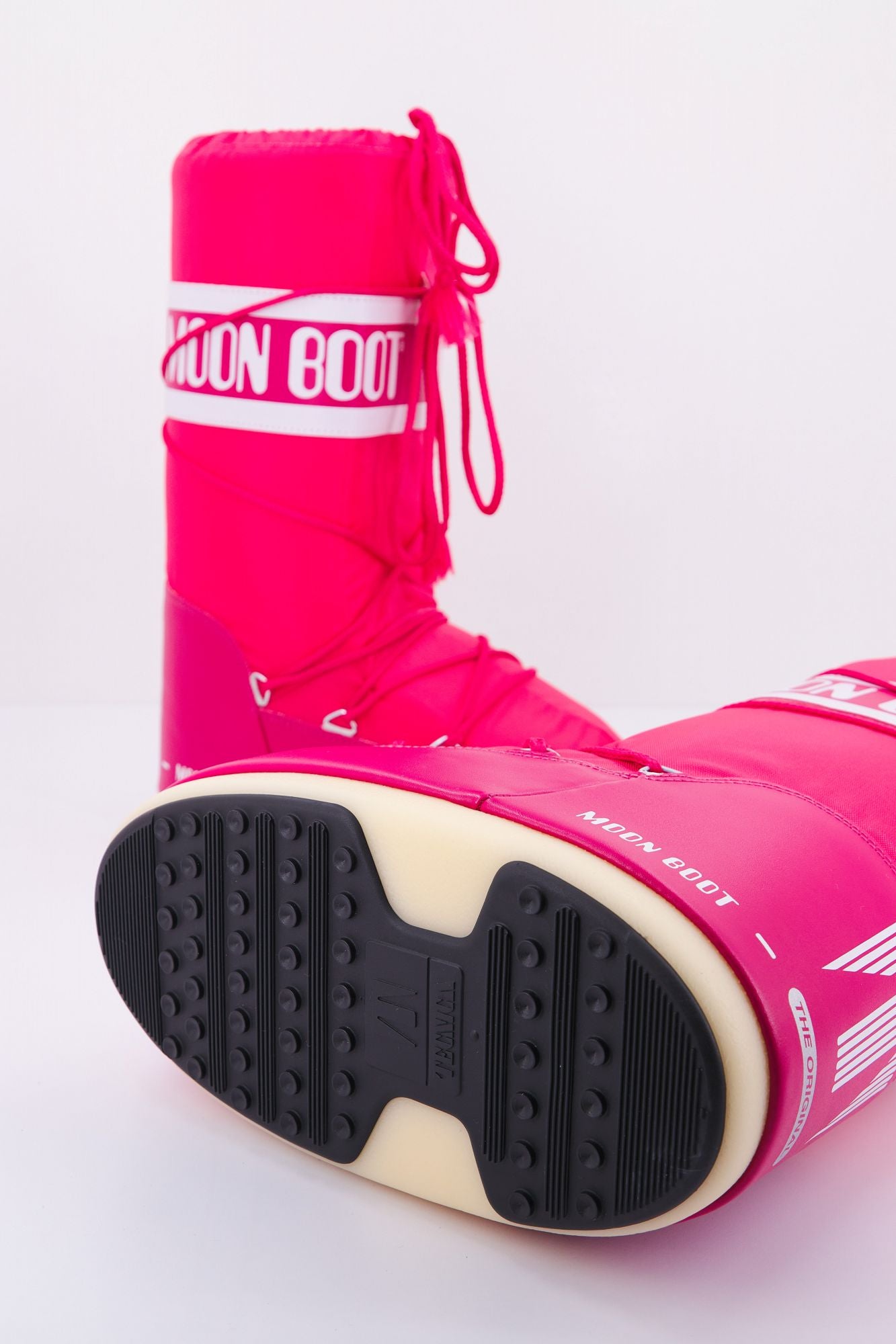 MOON BOOT 14004400 062 en color ROSA (4)