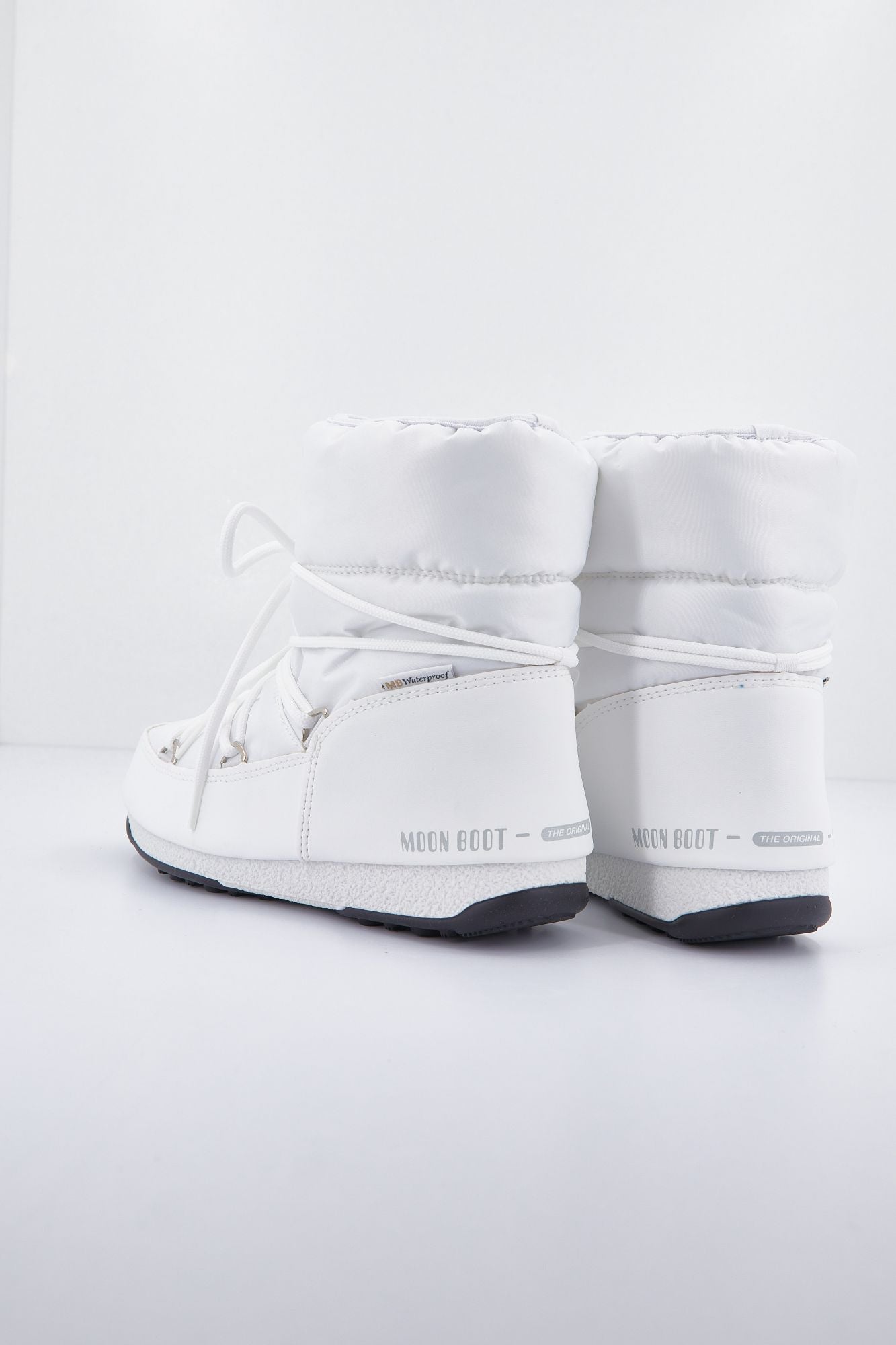 MOON BOOT 24009300 002 en color BLANCO (1)
