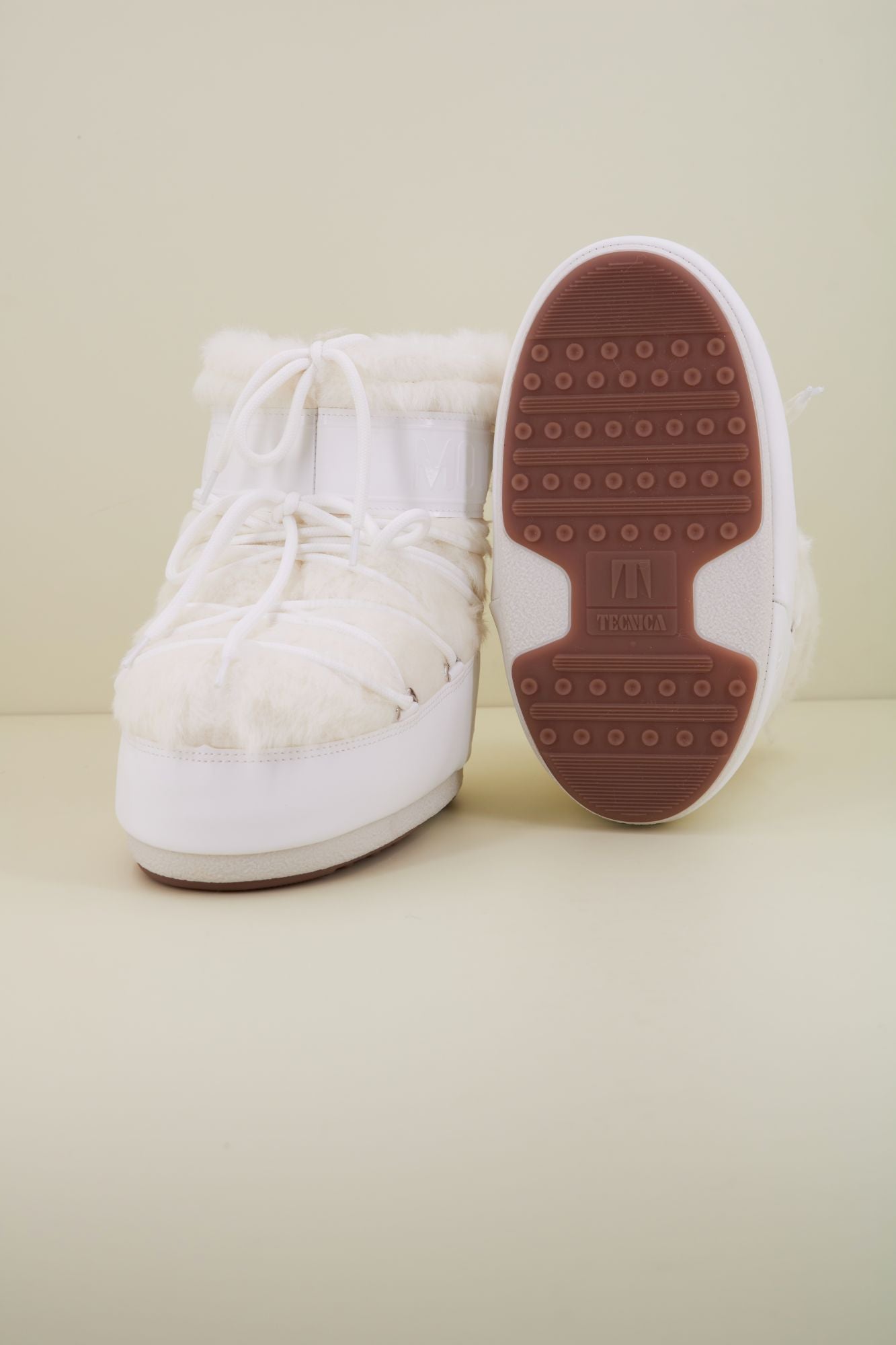MOON BOOT MB ICON LOW FAUX FUR en color BLANCO (4)