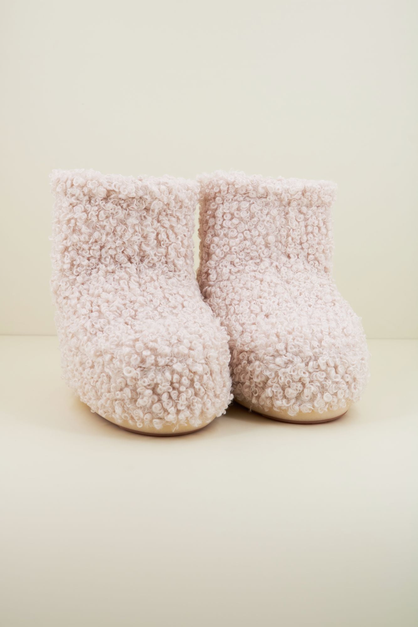 MOON BOOT MB ICON LOW FAUX CURLY en color BLANCO (2)