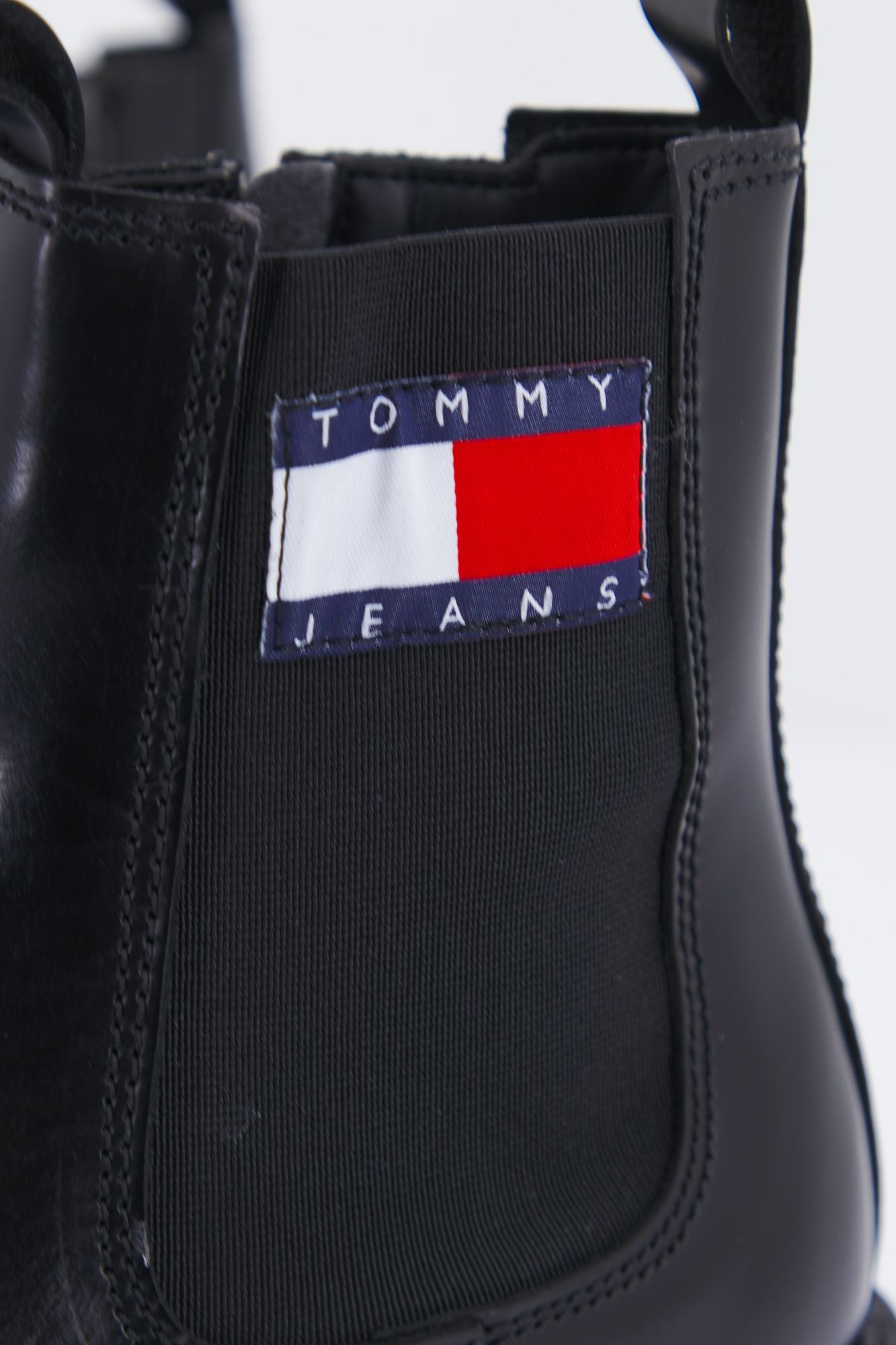 TOMMY JEANS URBAN TOMMY JEANS CHELSEA en color NEGRO (4)