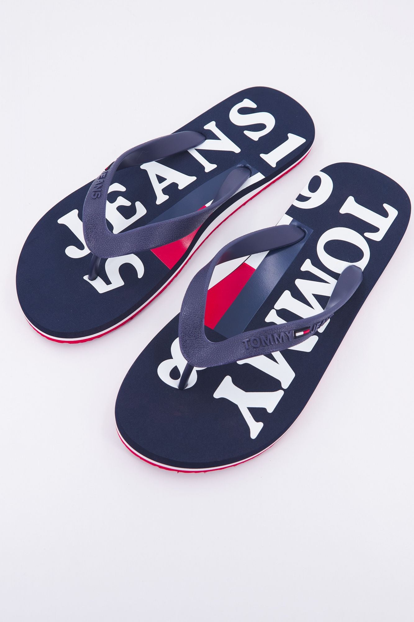 TOMMY JEANS RUBBER THONG BEACH en color AZUL (1)