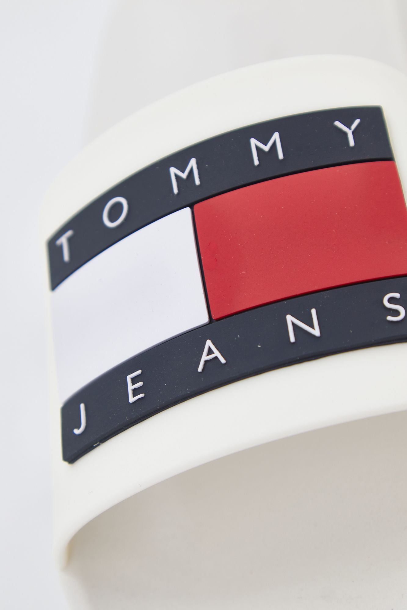 TOMMY JEANS EN0EN01889 en color BLANCO (3)